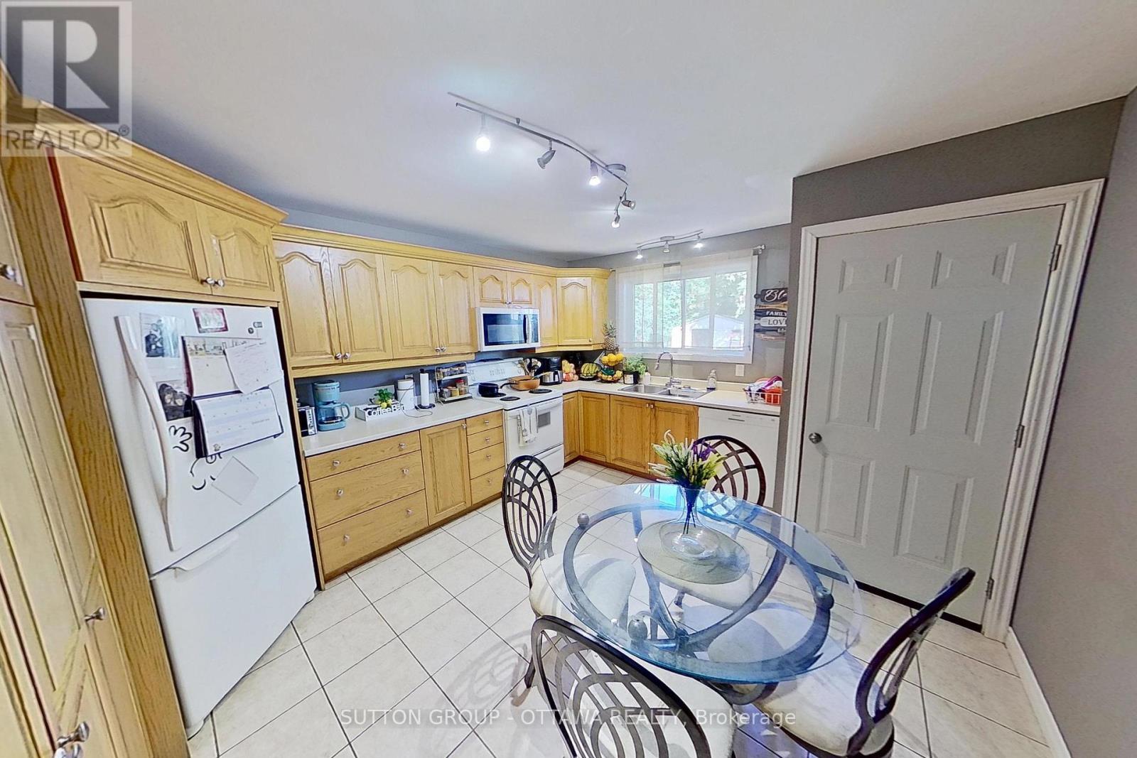 1000 Adley Road N, Ottawa, Ontario  K1J 8B9 - Photo 17 - X12428664