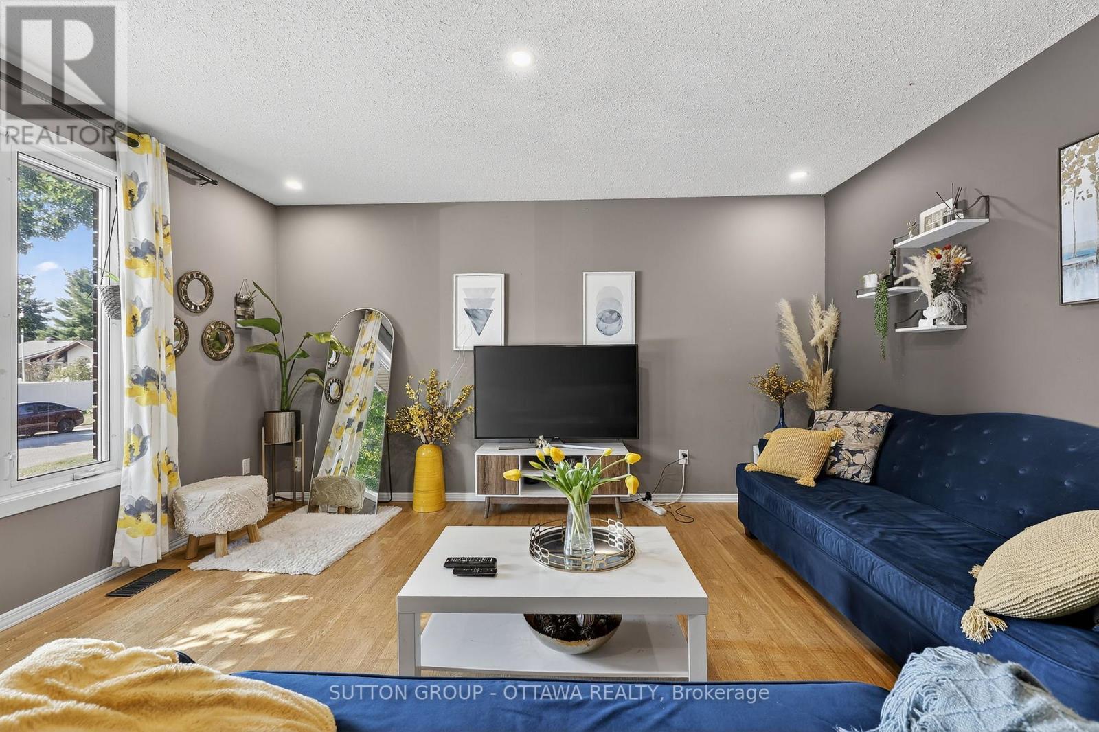 1000 Adley Road N, Ottawa, Ontario  K1J 8B9 - Photo 5 - X12428664