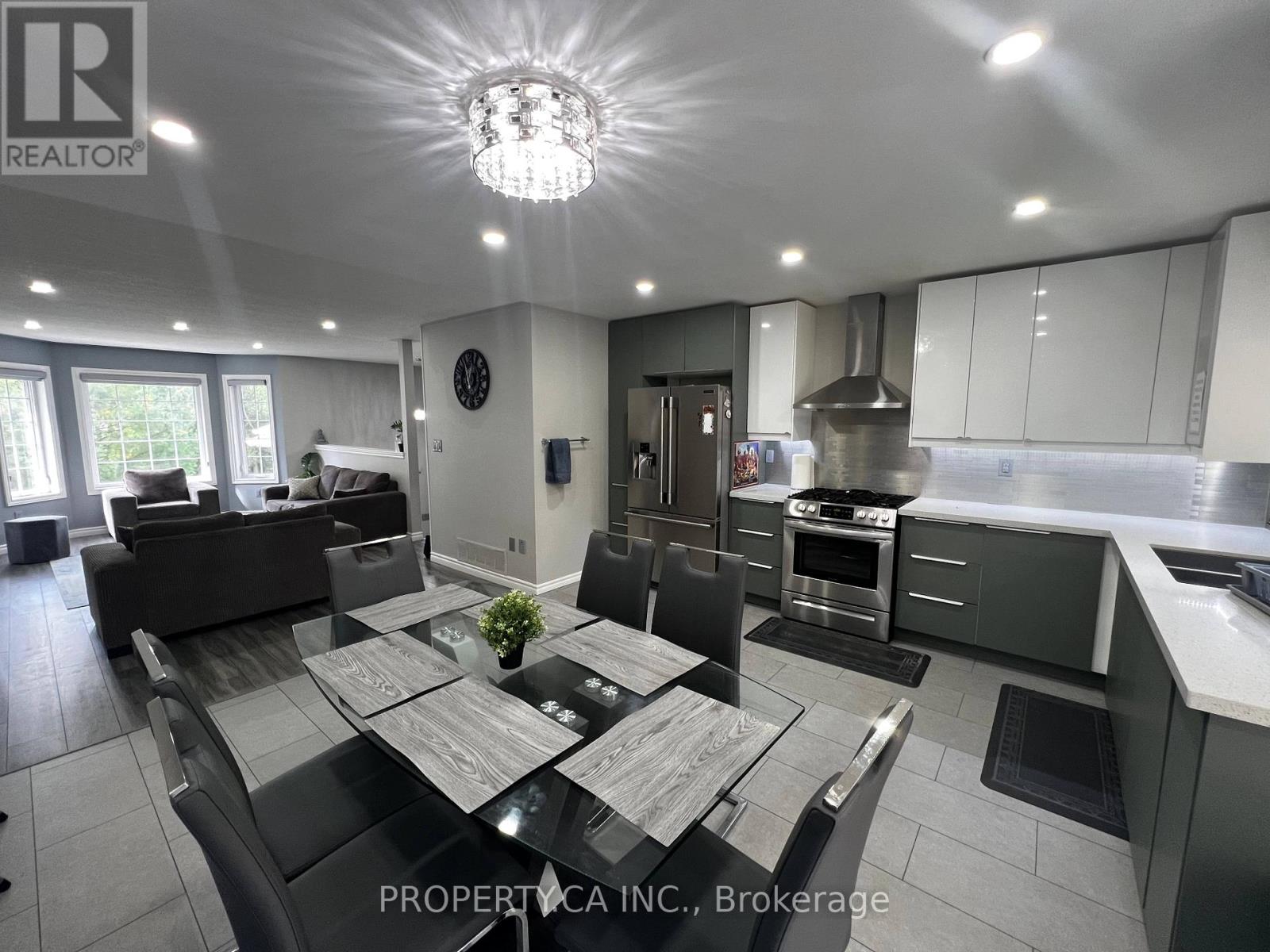 59 Lee Street, Wasaga Beach, Ontario  L9Z 2Z8 - Photo 14 - S12428448