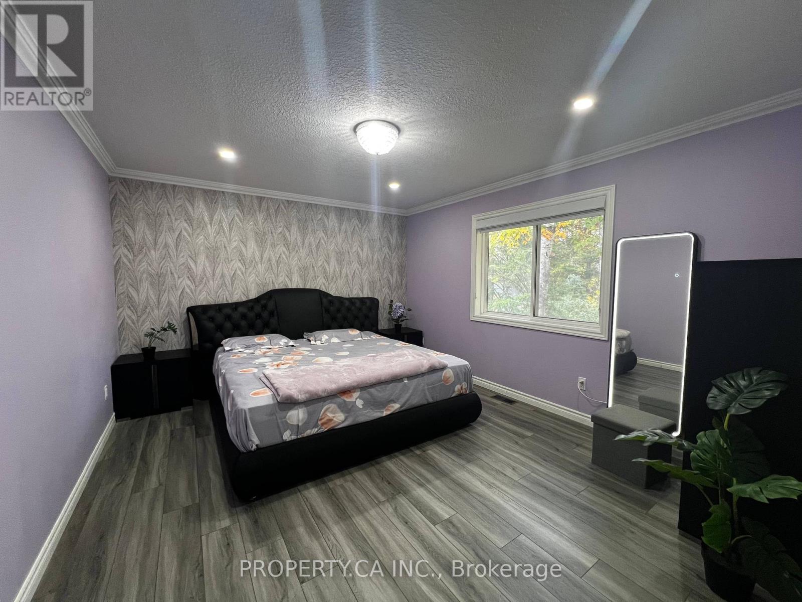59 Lee Street, Wasaga Beach, Ontario  L9Z 2Z8 - Photo 20 - S12428448