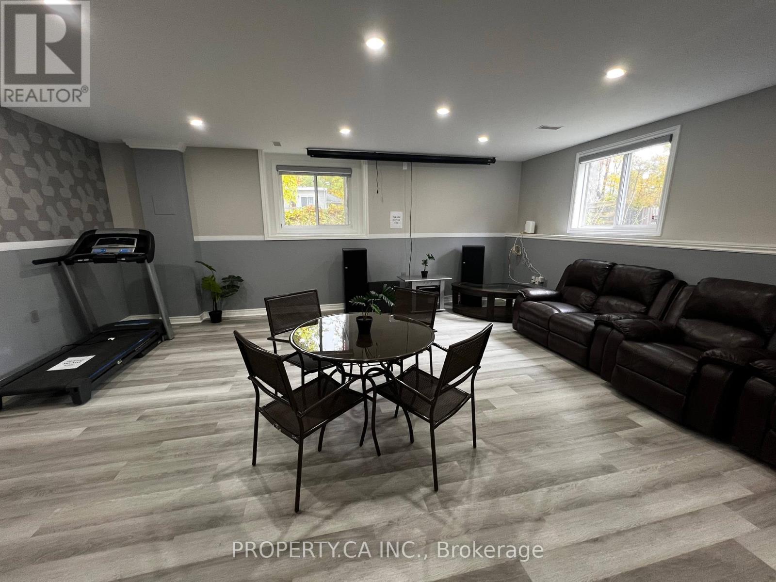 59 Lee Street, Wasaga Beach, Ontario  L9Z 2Z8 - Photo 31 - S12428448