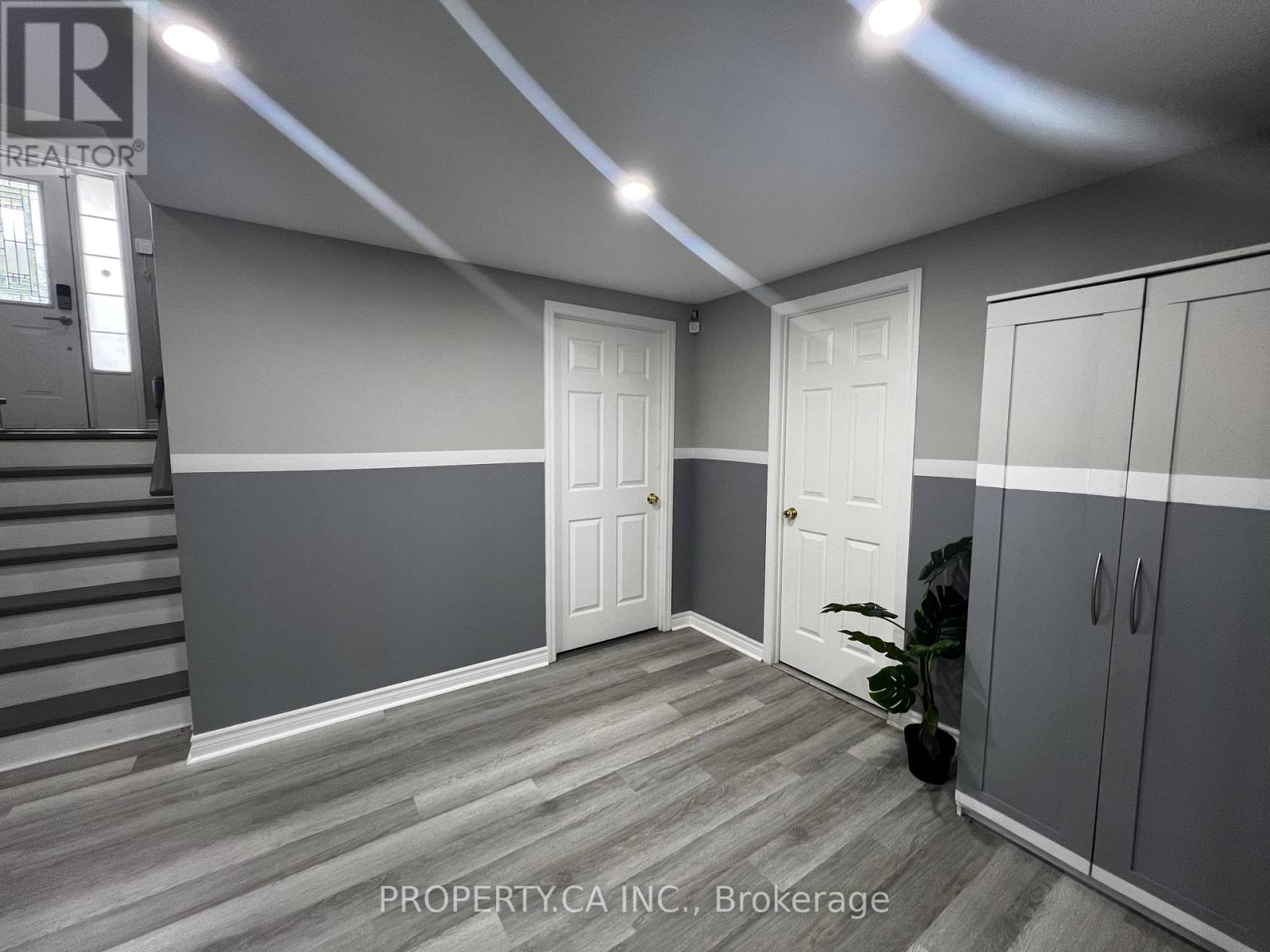 59 Lee Street, Wasaga Beach, Ontario  L9Z 2Z8 - Photo 35 - S12428448