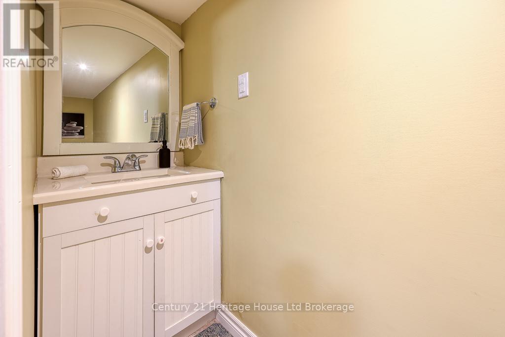 57 Fuller Drive, Ingersoll, Ontario  N5C 4H4 - Photo 22 - X12428596