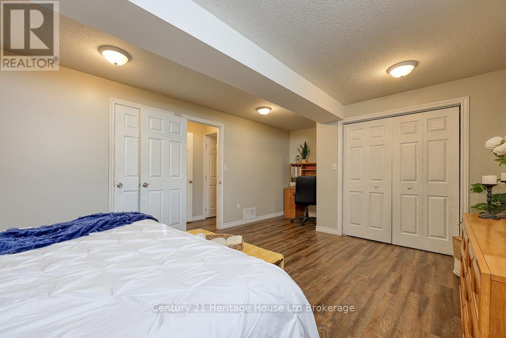57 Fuller Drive, Ingersoll, Ontario  N5C 4H4 - Photo 28 - X12428596