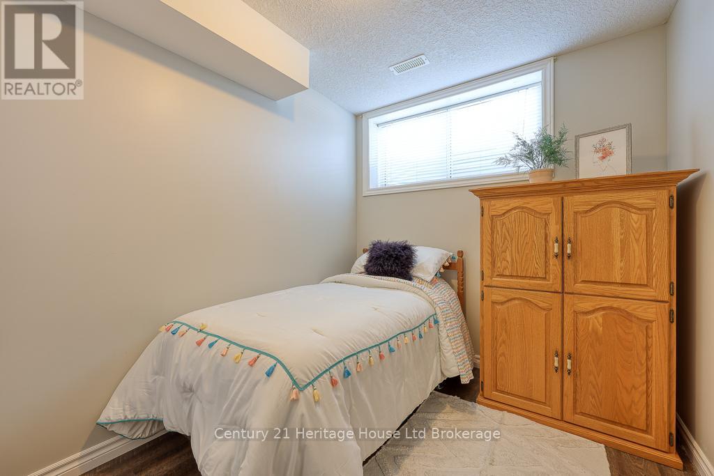57 Fuller Drive, Ingersoll, Ontario  N5C 4H4 - Photo 29 - X12428596