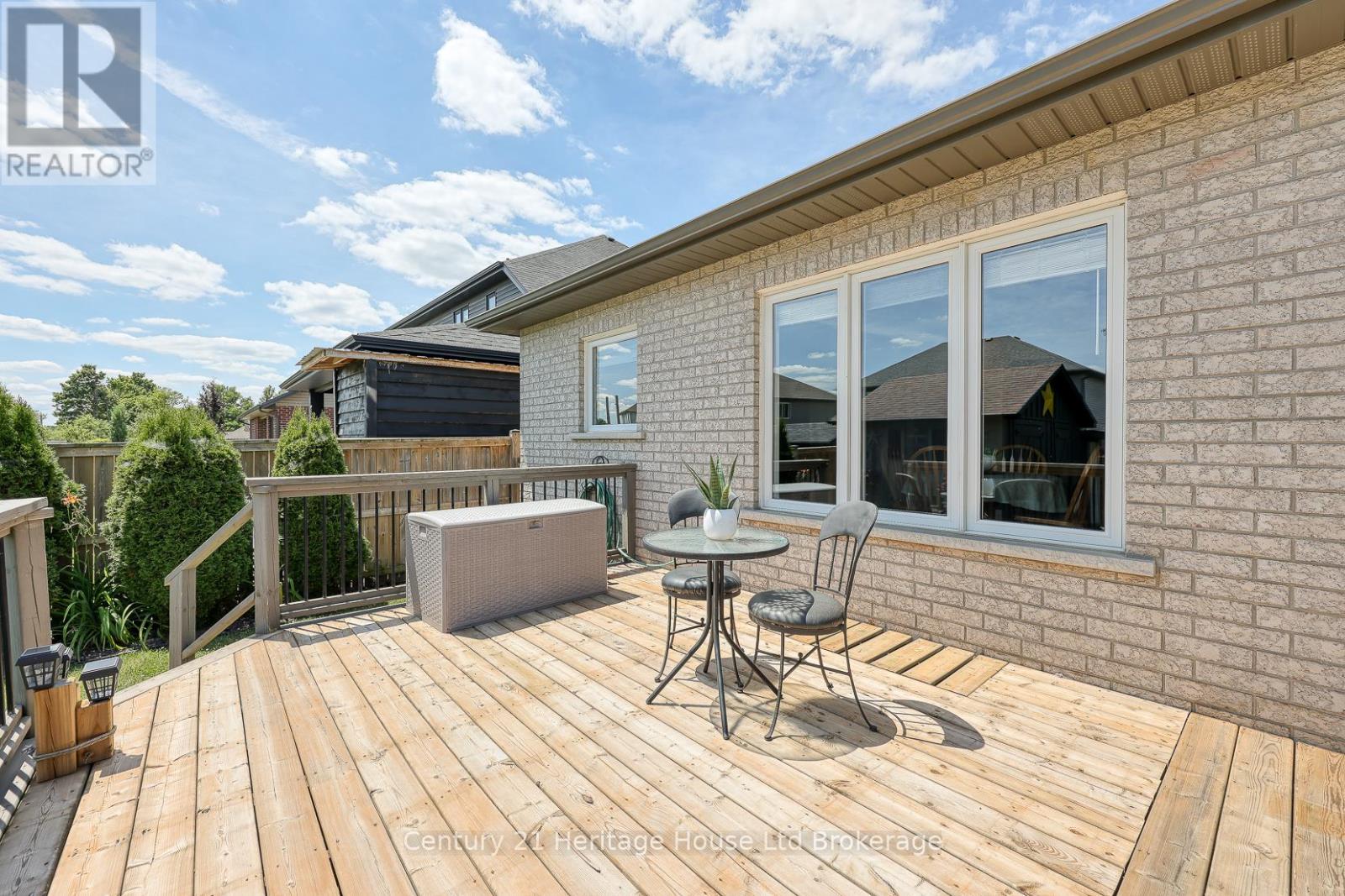 57 Fuller Drive, Ingersoll, Ontario  N5C 4H4 - Photo 36 - X12428596
