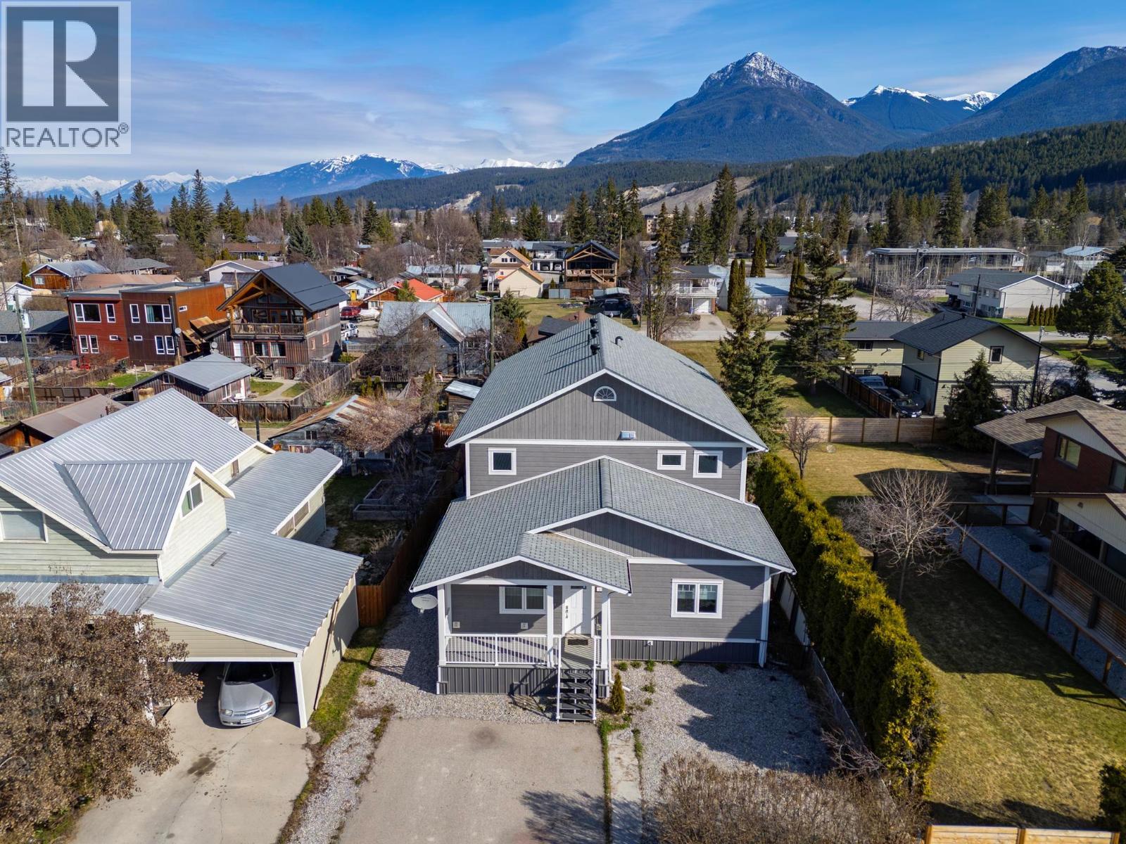 615 9th Street S, Golden, British Columbia