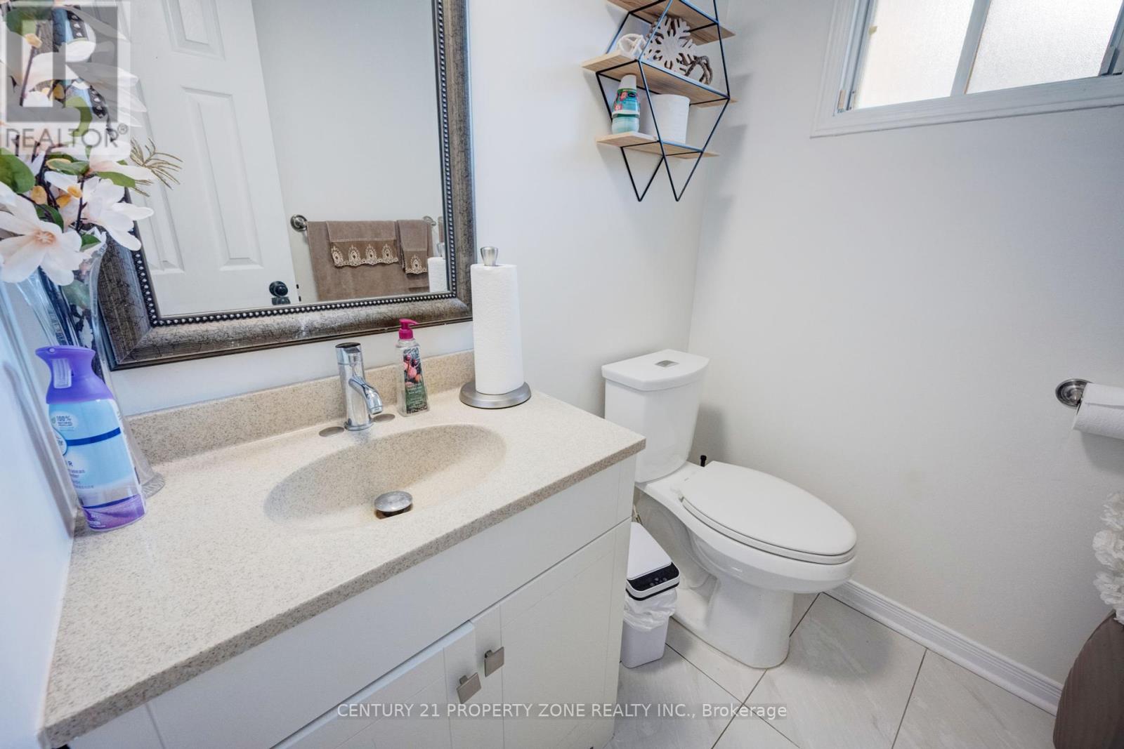 2 Cortez Court, Brampton, Ontario  L6X 3Z4 - Photo 16 - W12428434