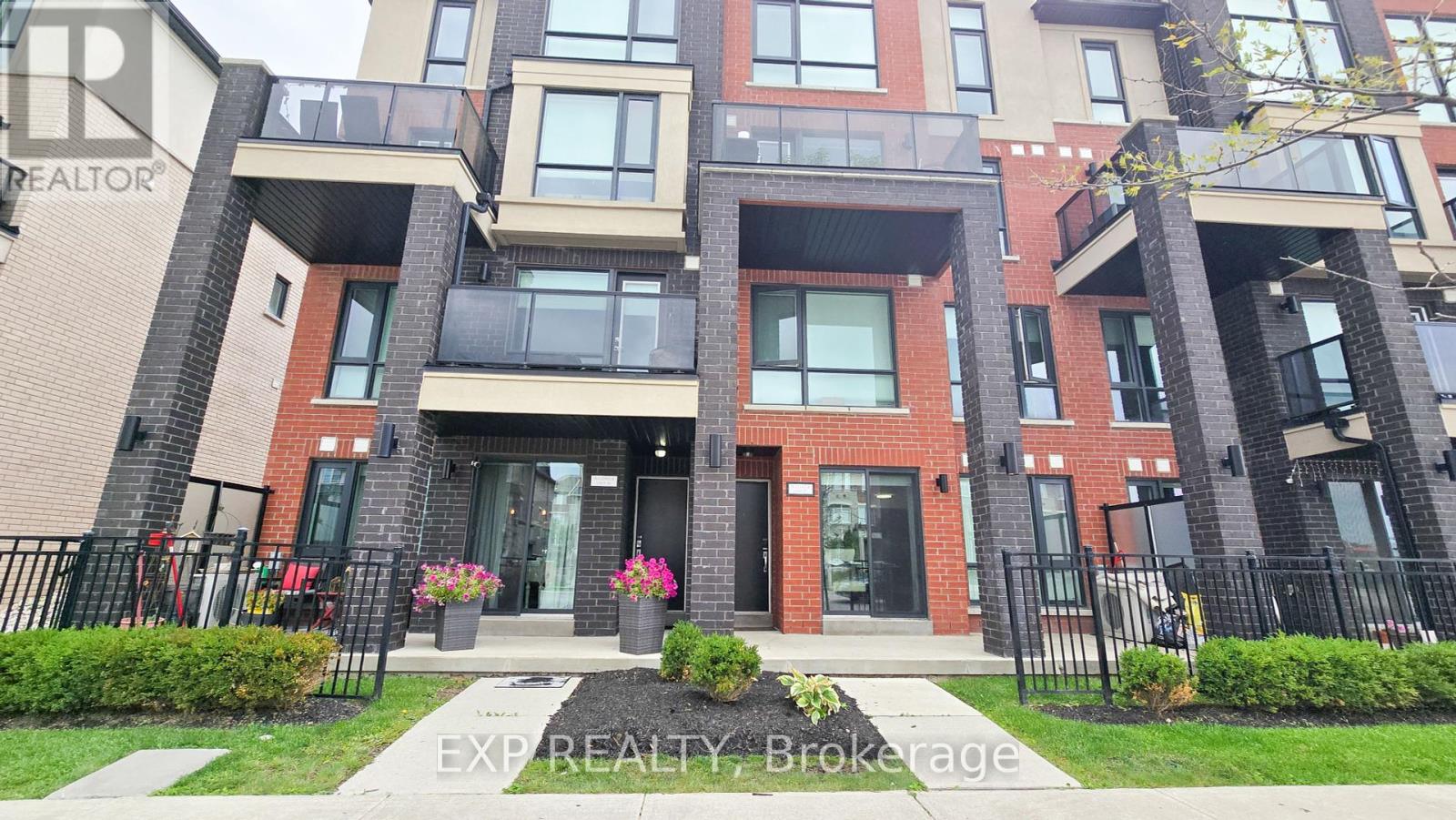 41 - 100 Dufay Road, Brampton, Ontario  L7A 4S3 - Photo 2 - W12428443