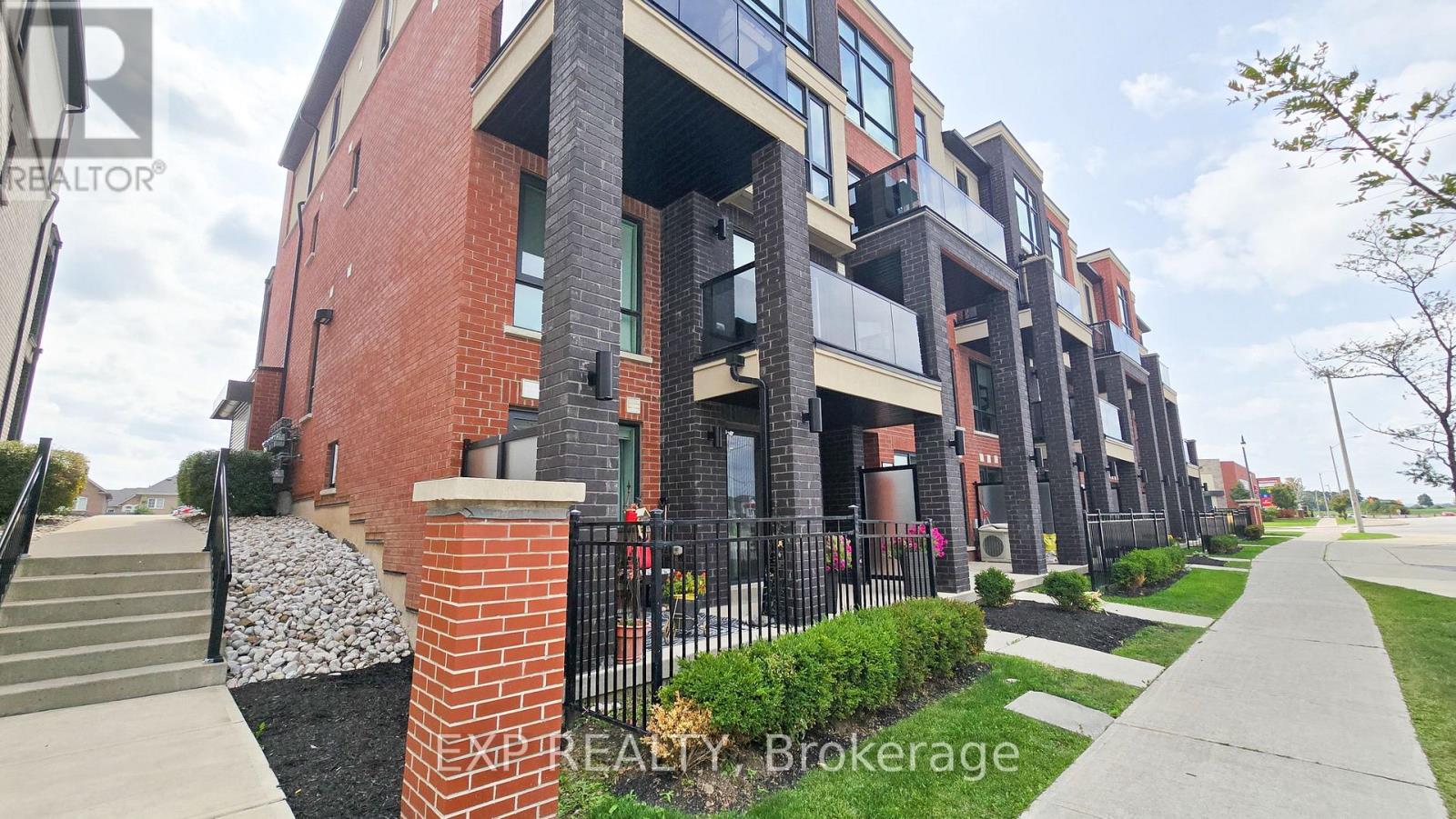 41 - 100 Dufay Road, Brampton, Ontario  L7A 4S3 - Photo 5 - W12428443