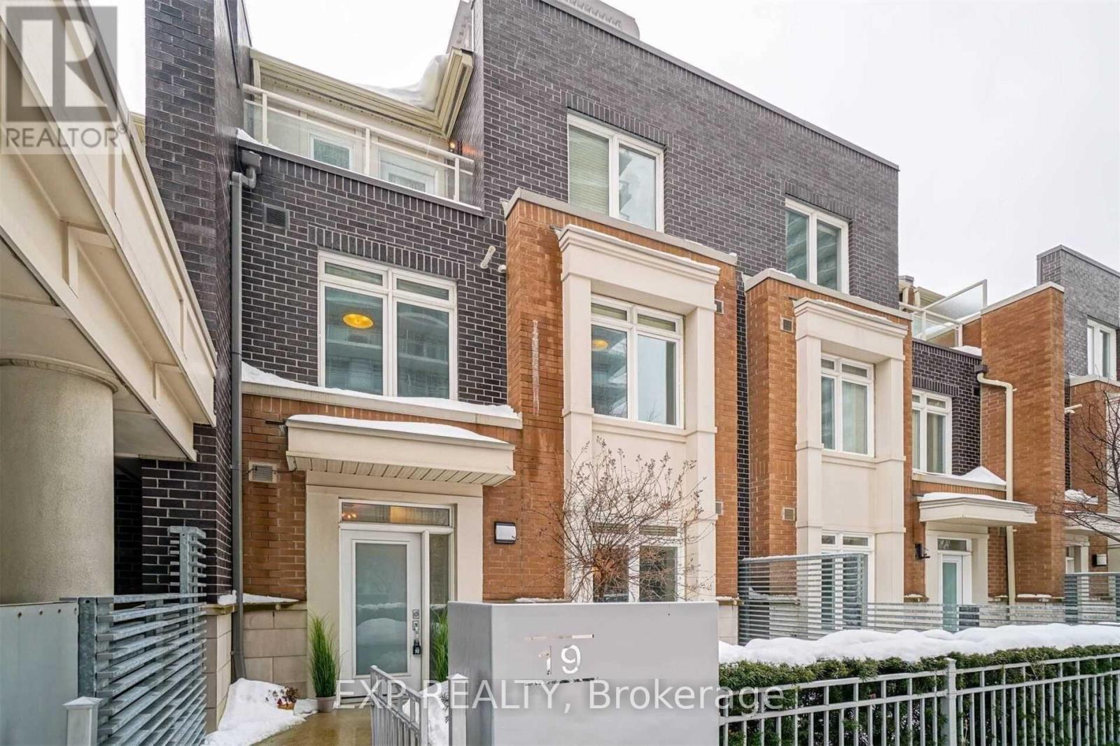 370 SQUARE ONE DR DRIVE N, Mississauga, Ontario