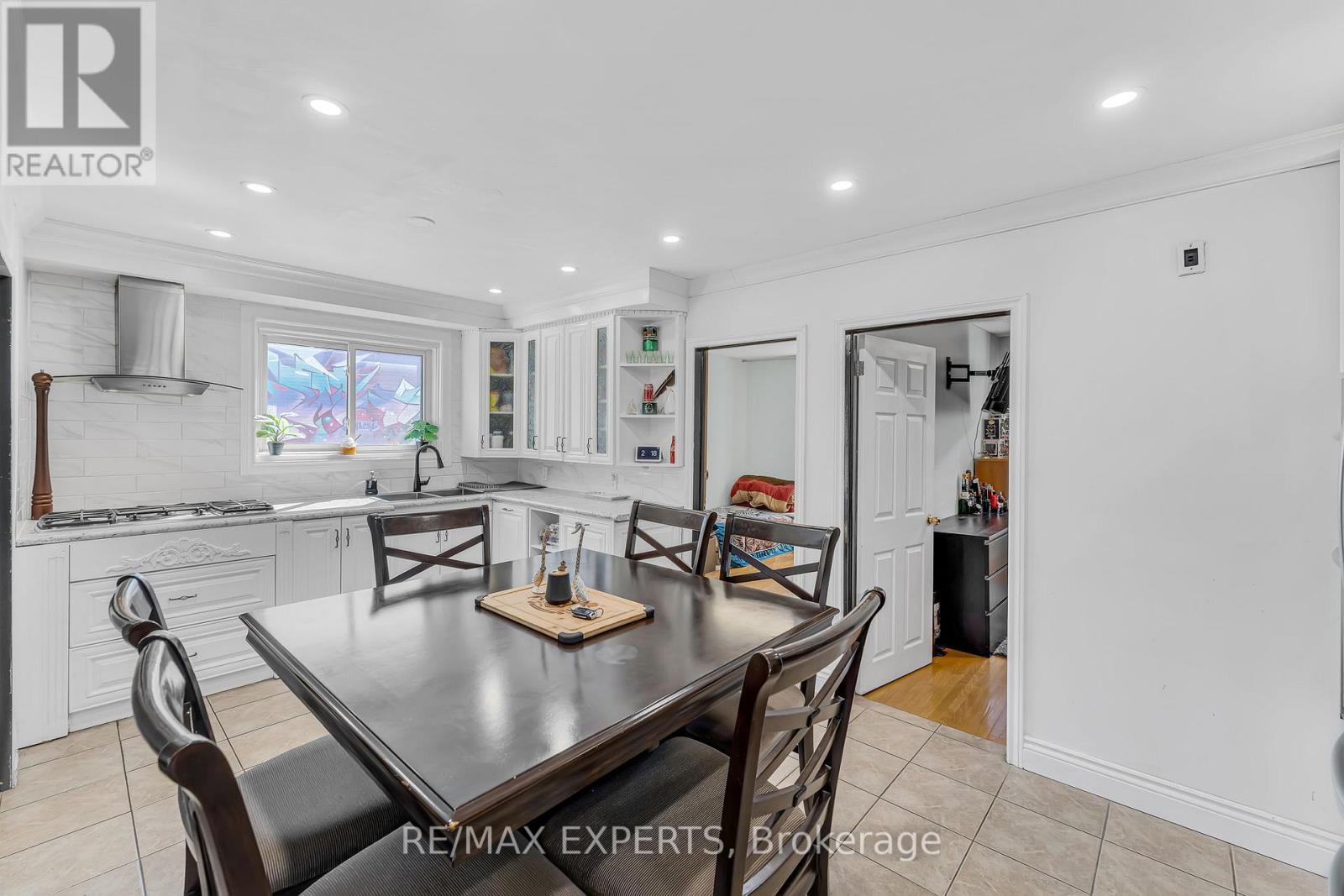 81 Hagar Avenue, Toronto, Ontario  M6N 3V3 - Photo 12 - W12428514