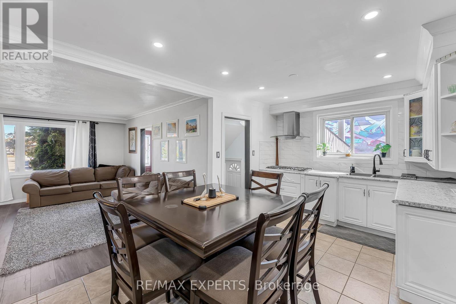 81 Hagar Avenue, Toronto, Ontario  M6N 3V3 - Photo 13 - W12428514