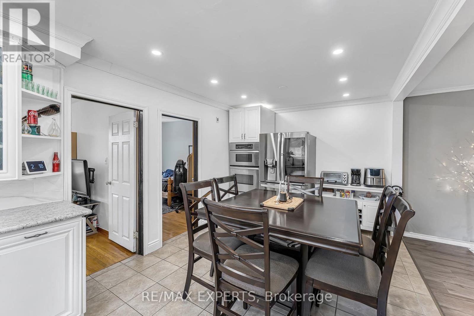 81 Hagar Avenue, Toronto, Ontario  M6N 3V3 - Photo 14 - W12428514