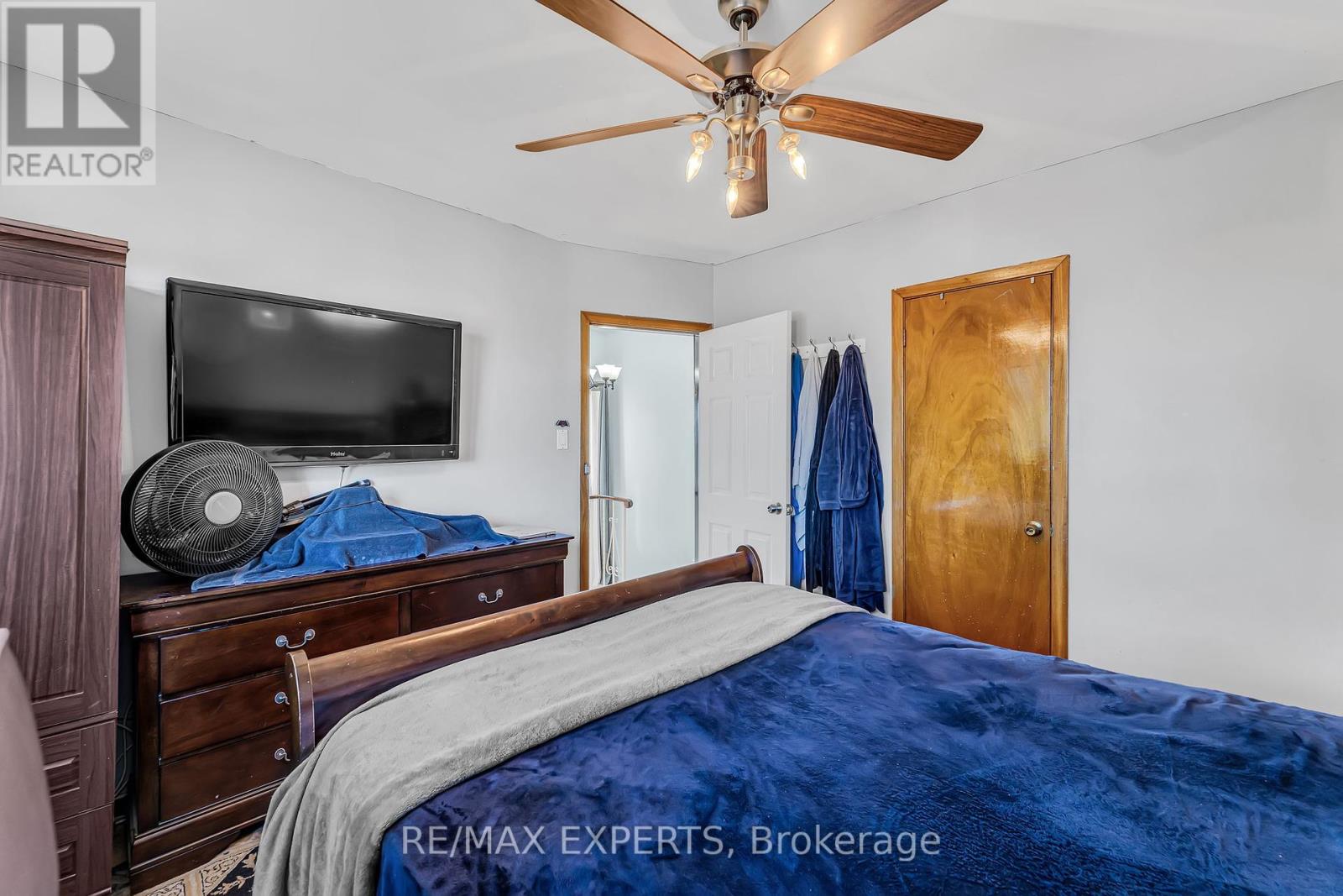 81 Hagar Avenue, Toronto, Ontario  M6N 3V3 - Photo 30 - W12428514
