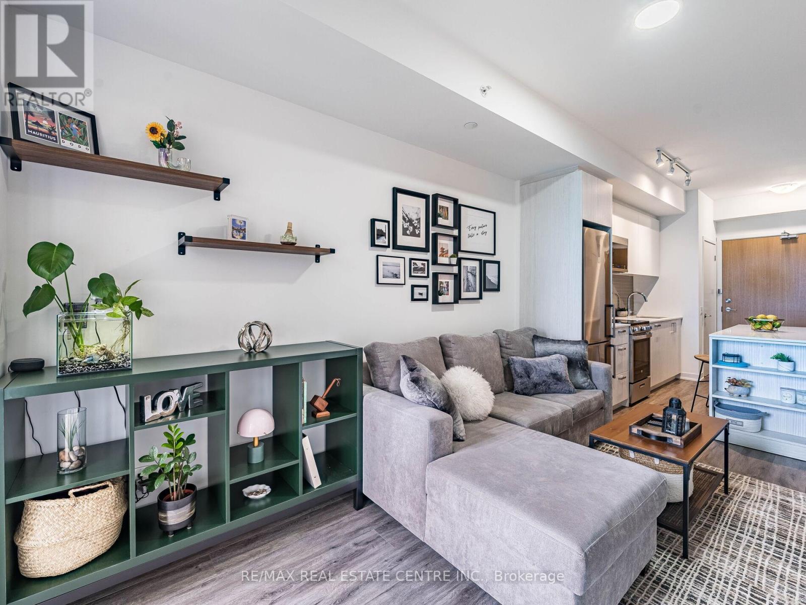 429 - 1787 St Clair Avenue W, Toronto, Ontario  M6N 0B7 - Photo 18 - W12428534