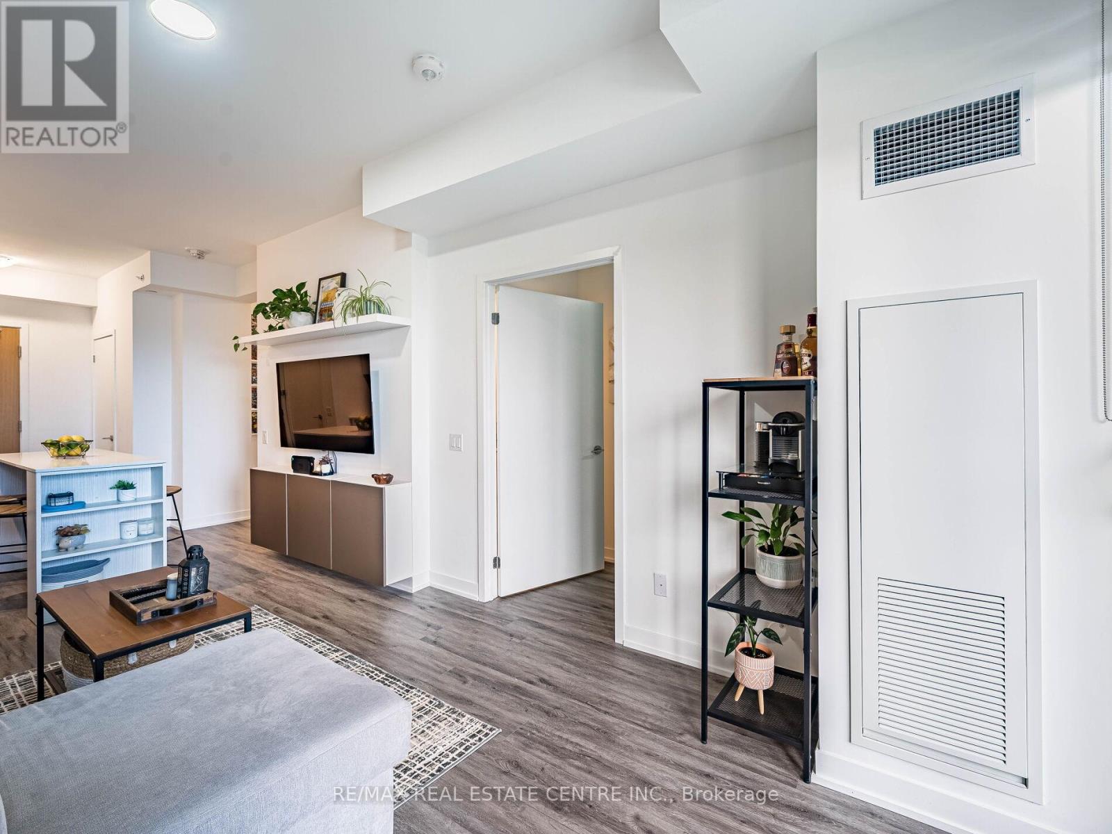 429 - 1787 St Clair Avenue W, Toronto, Ontario  M6N 0B7 - Photo 20 - W12428534