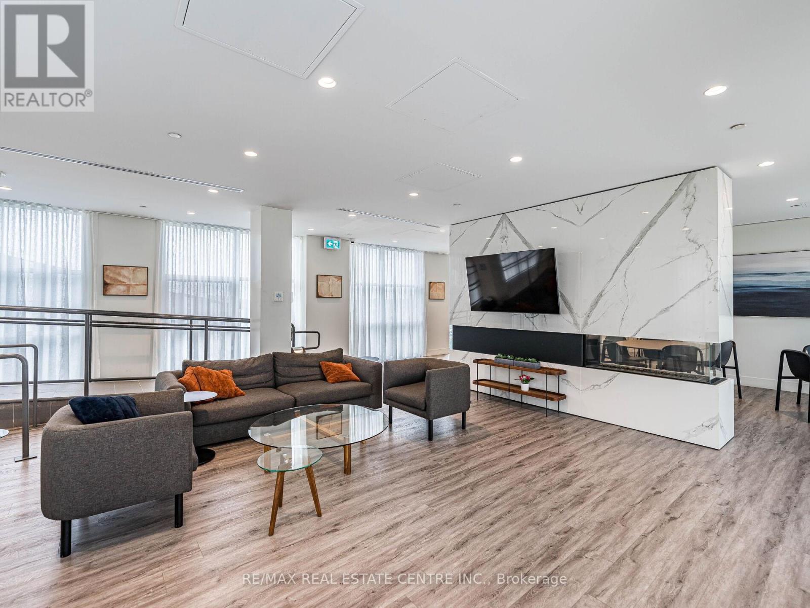 429 - 1787 St Clair Avenue W, Toronto, Ontario  M6N 0B7 - Photo 33 - W12428534