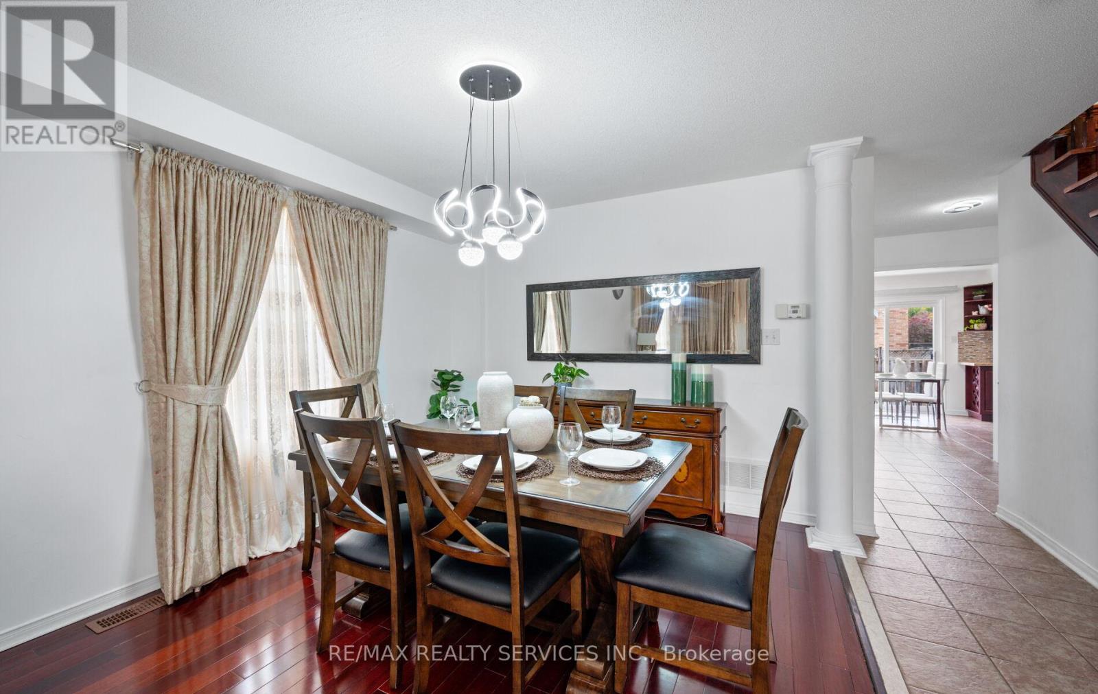 87 Queen Mary Drive, Brampton, Ontario  L7A 2K2 - Photo 10 - W12428547