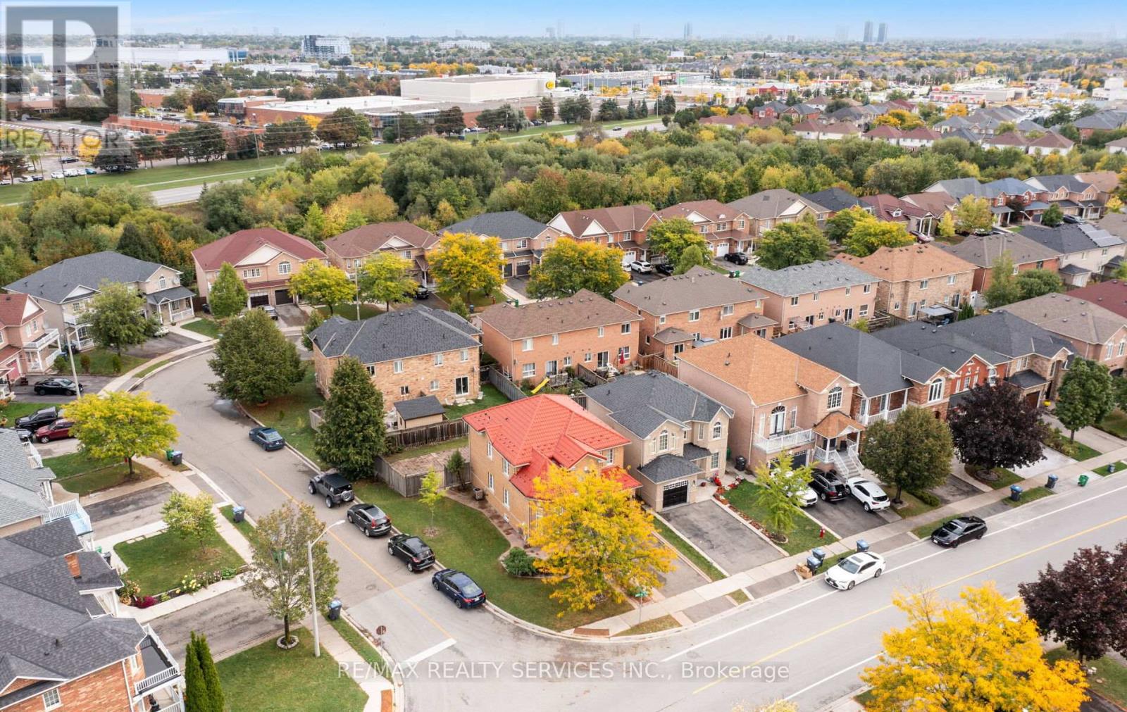 87 Queen Mary Drive, Brampton, Ontario  L7A 2K2 - Photo 36 - W12428547