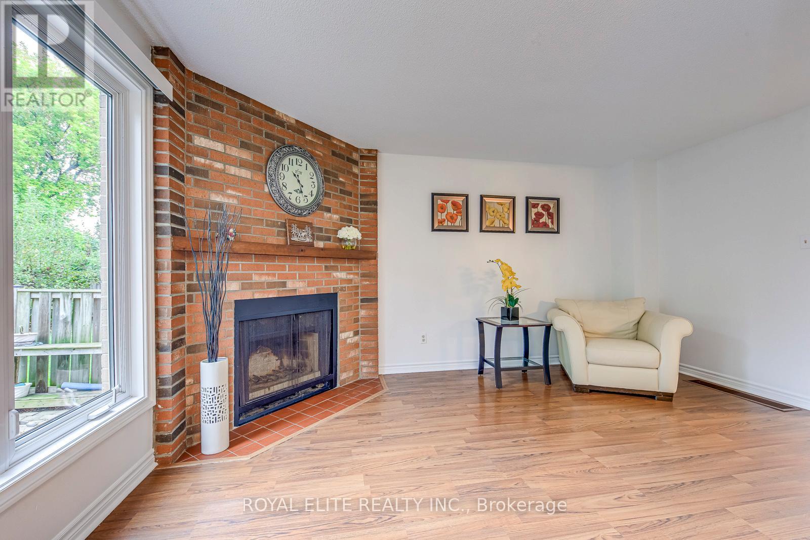 6951 Harris Road, Mississauga, Ontario  L5N 4Y9 - Photo 13 - W12428574