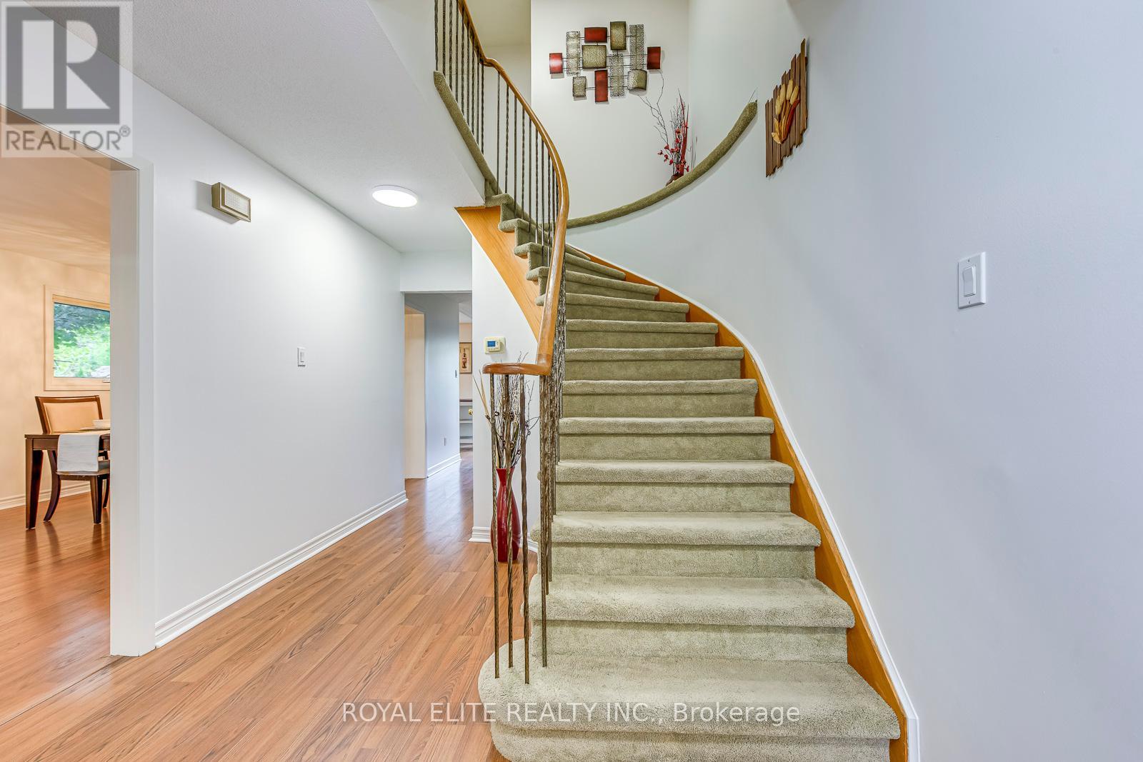 6951 Harris Road, Mississauga, Ontario  L5N 4Y9 - Photo 18 - W12428574