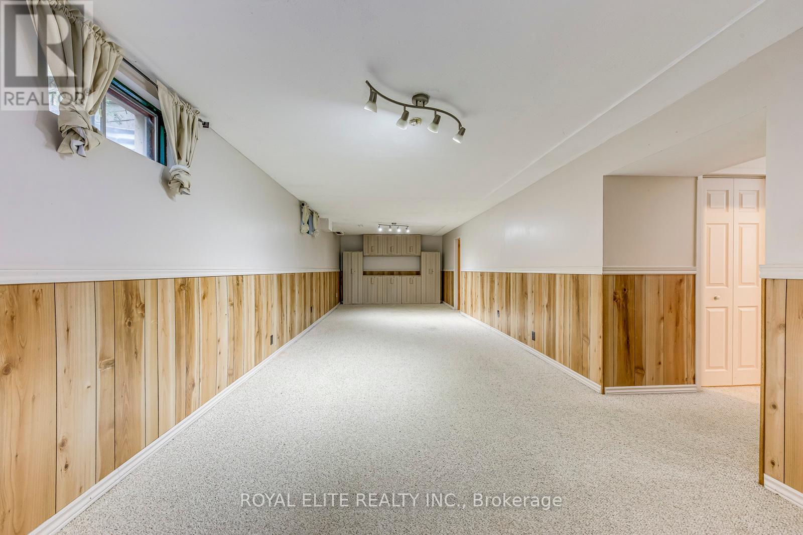 6951 Harris Road, Mississauga, Ontario  L5N 4Y9 - Photo 36 - W12428574
