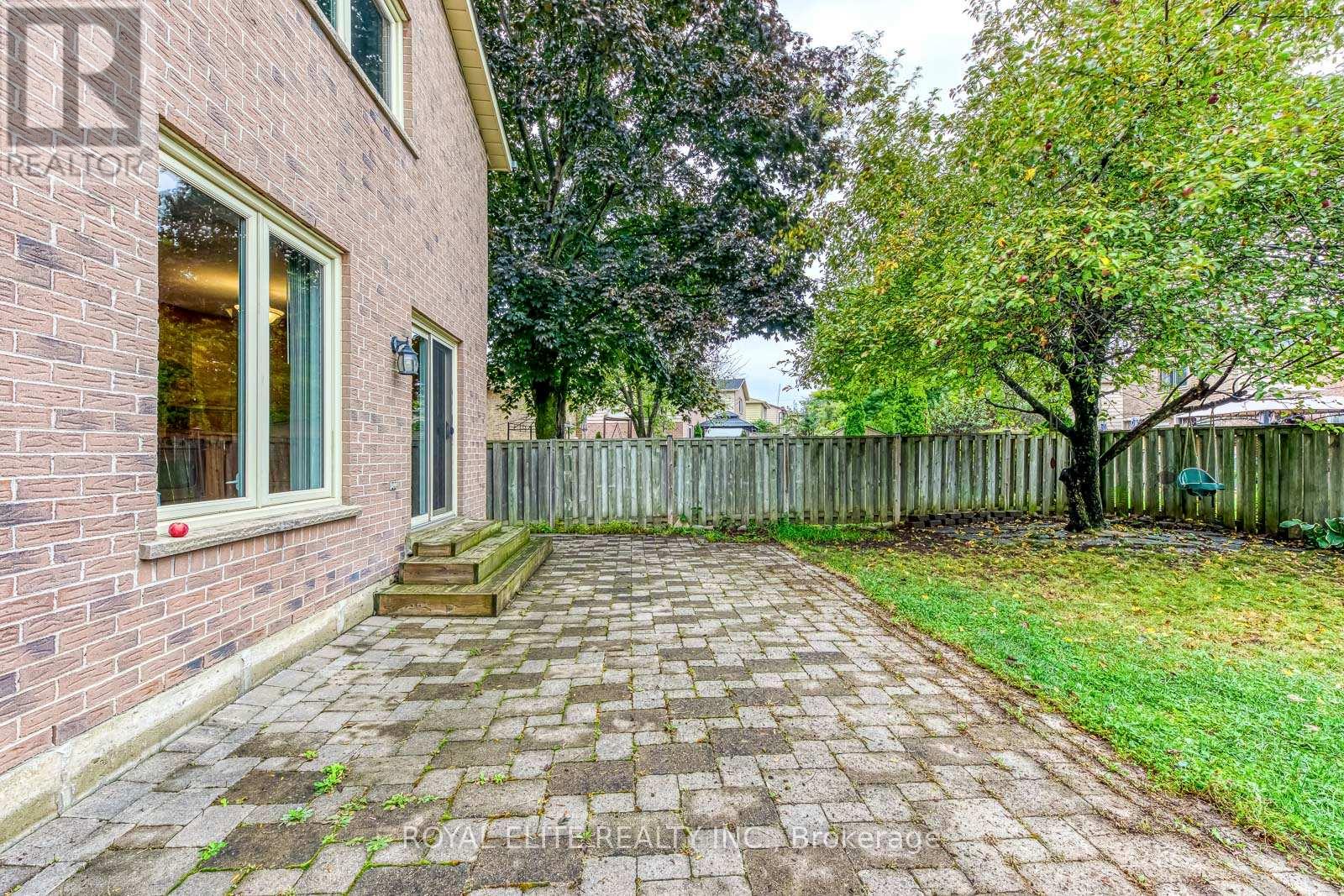 6951 Harris Road, Mississauga, Ontario  L5N 4Y9 - Photo 43 - W12428574