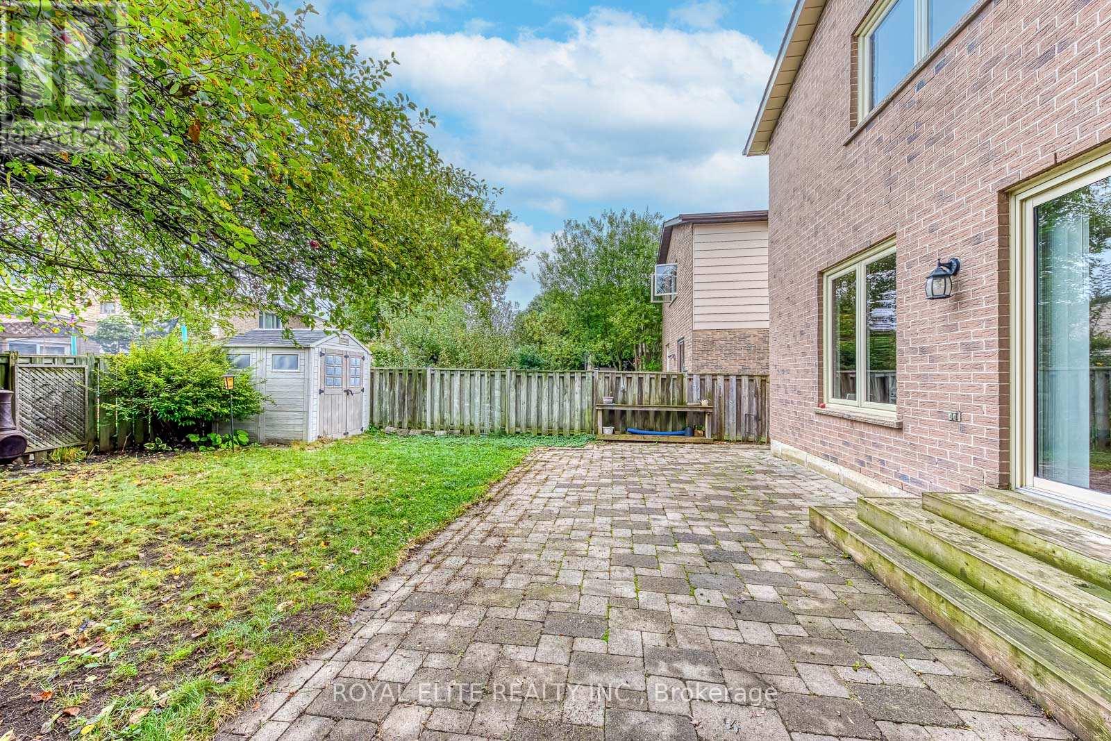 6951 Harris Road, Mississauga, Ontario  L5N 4Y9 - Photo 45 - W12428574