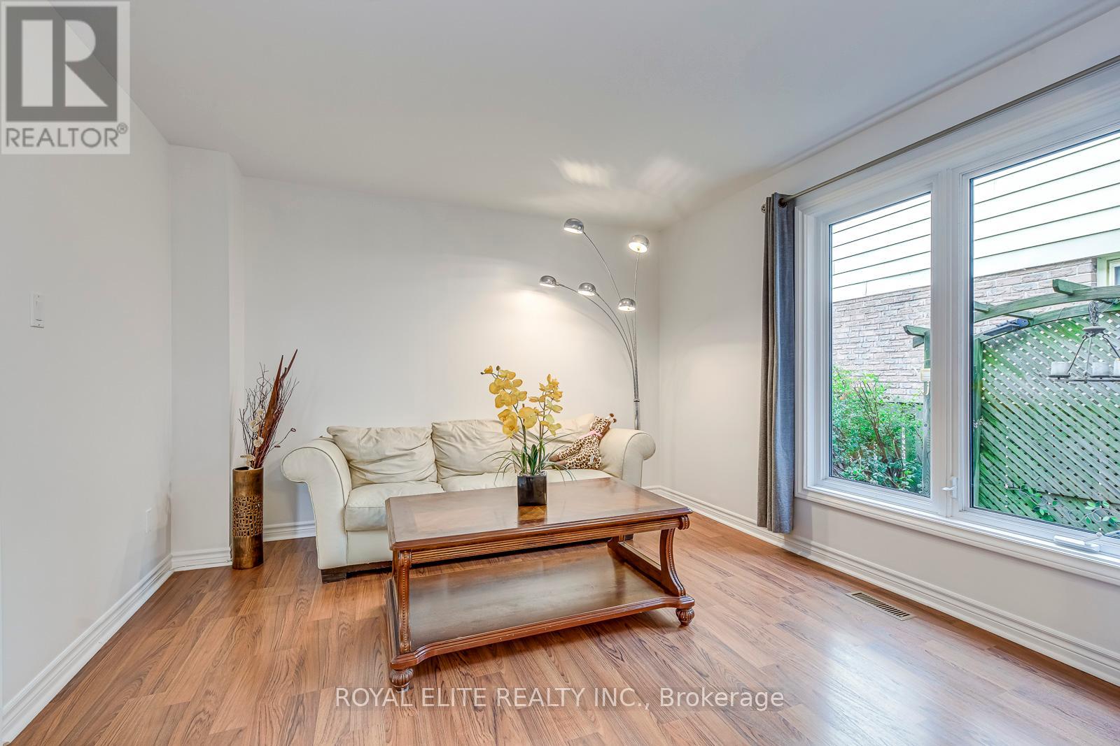 6951 Harris Road, Mississauga, Ontario  L5N 4Y9 - Photo 7 - W12428574