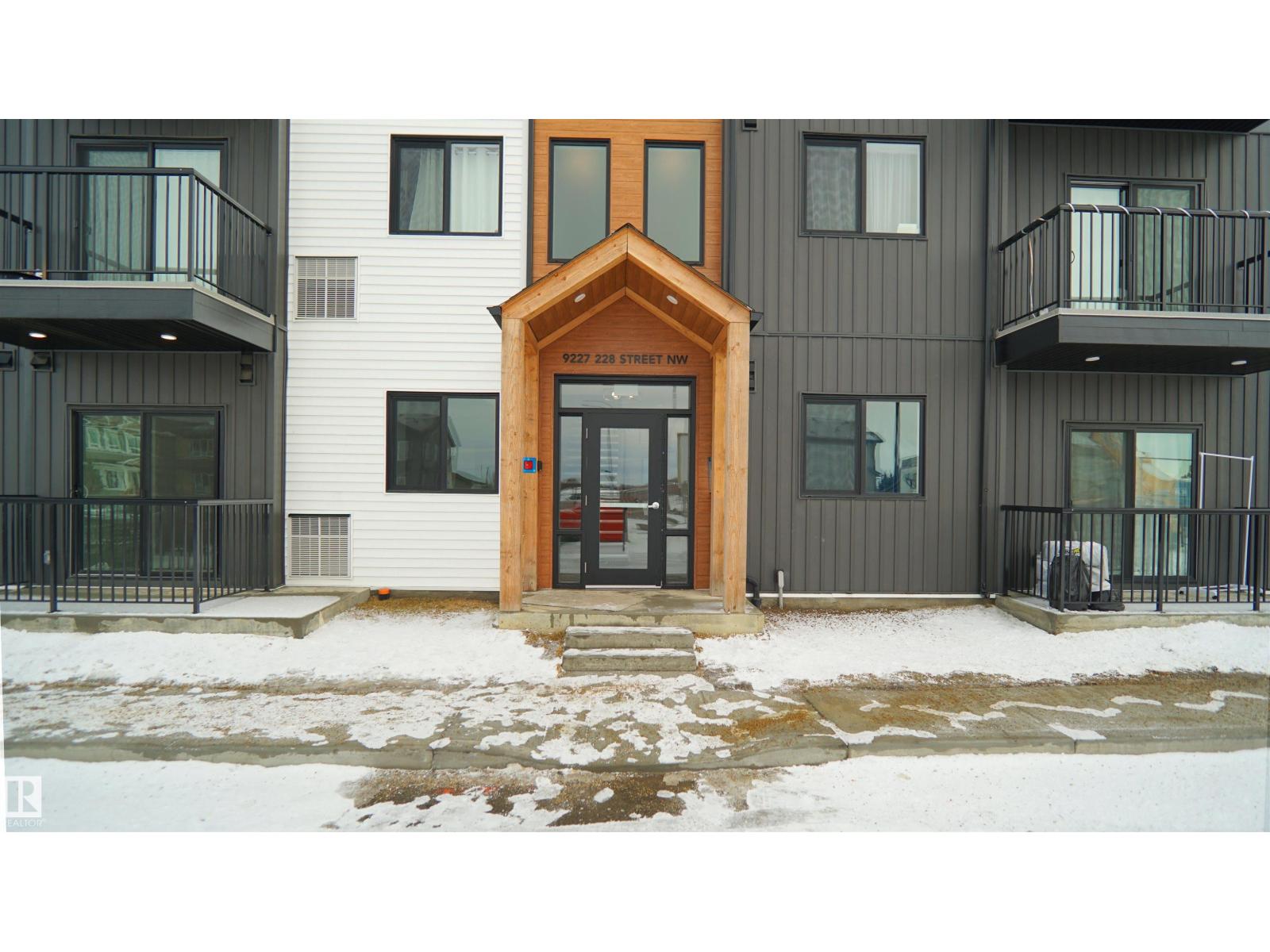 #103 9215 228 St Nw, Edmonton, Alberta  T5T 7R9 - Photo 2 - E4459643