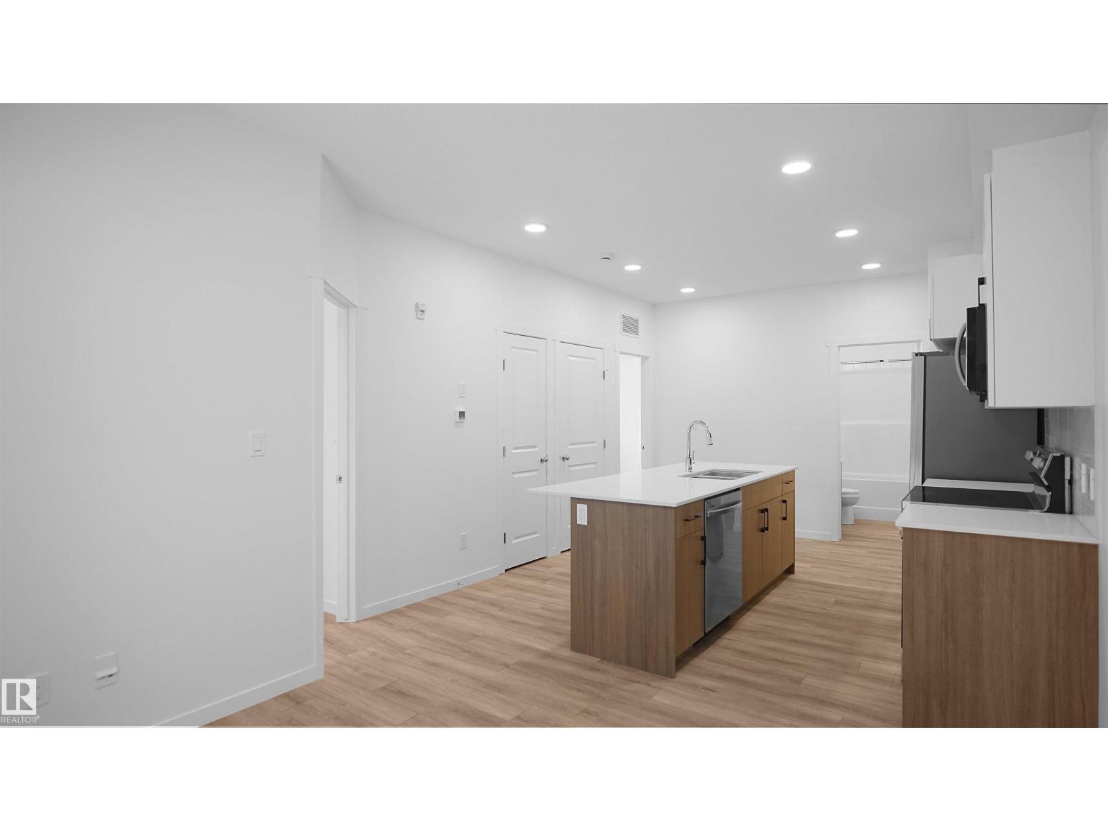 #103 9215 228 St Nw, Edmonton, Alberta  T5T 7R9 - Photo 4 - E4459643