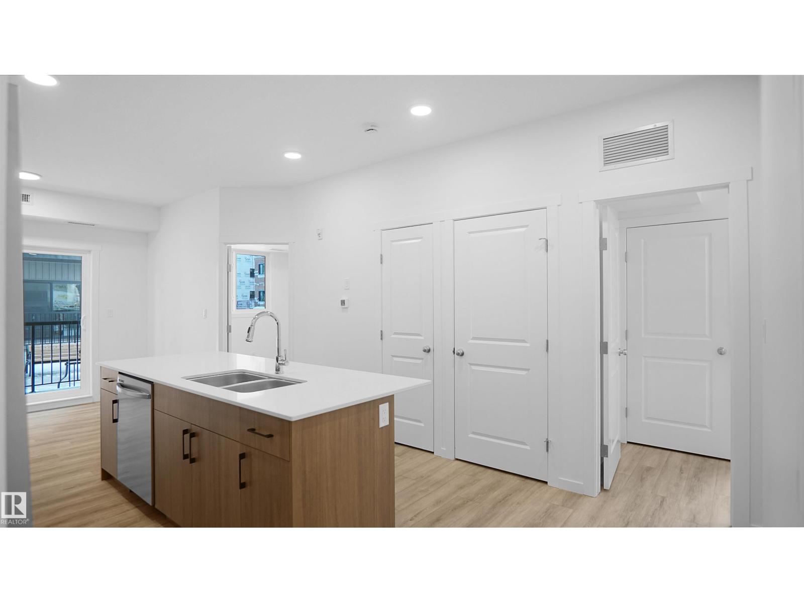 #103 9215 228 St Nw, Edmonton, Alberta  T5T 7R9 - Photo 6 - E4459643
