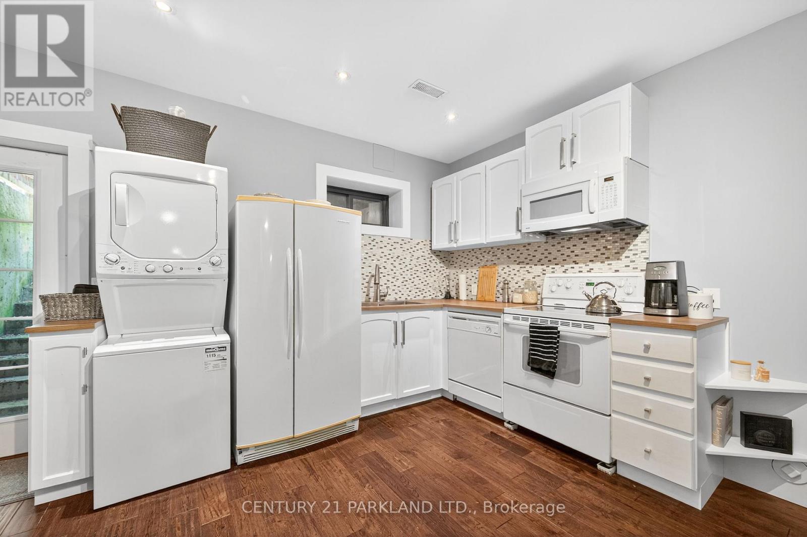 10 Rexford Road, Toronto, Ontario  M6S 2M3 - Photo 31 - W12427805