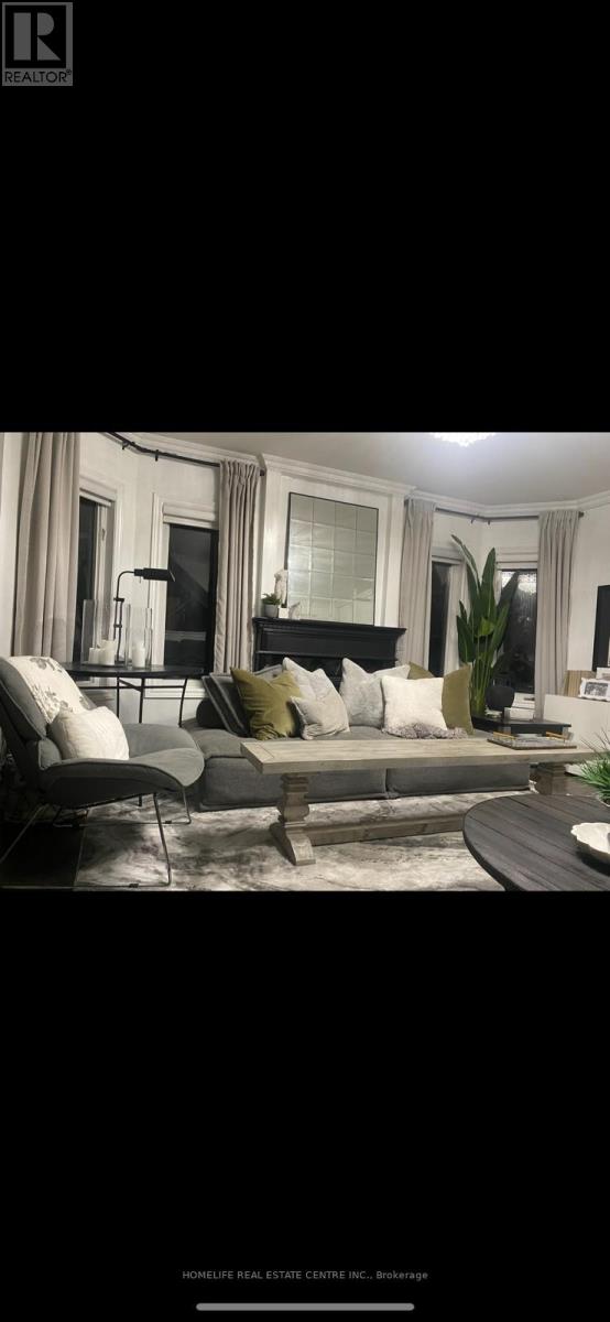 38 Dunvegan Crescent, Brampton, Ontario  L7A 2Y2 - Photo 6 - W12426723