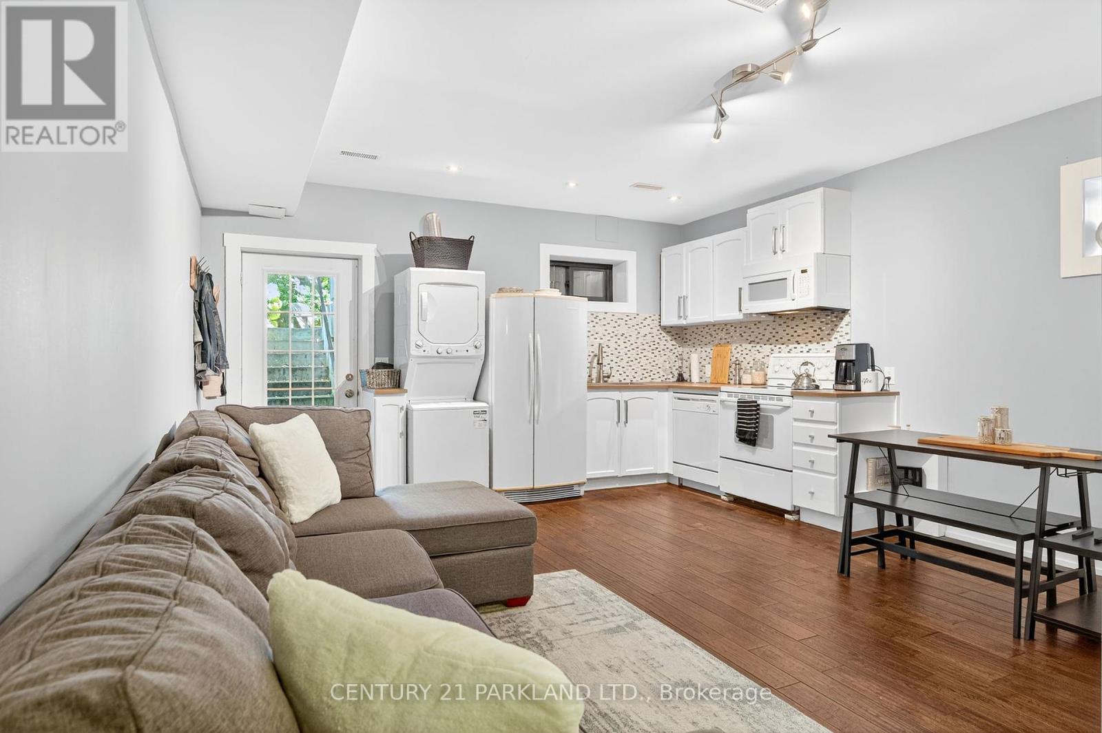 10 Rexford Road, Toronto, Ontario  M6S 2M3 - Photo 30 - W12427805
