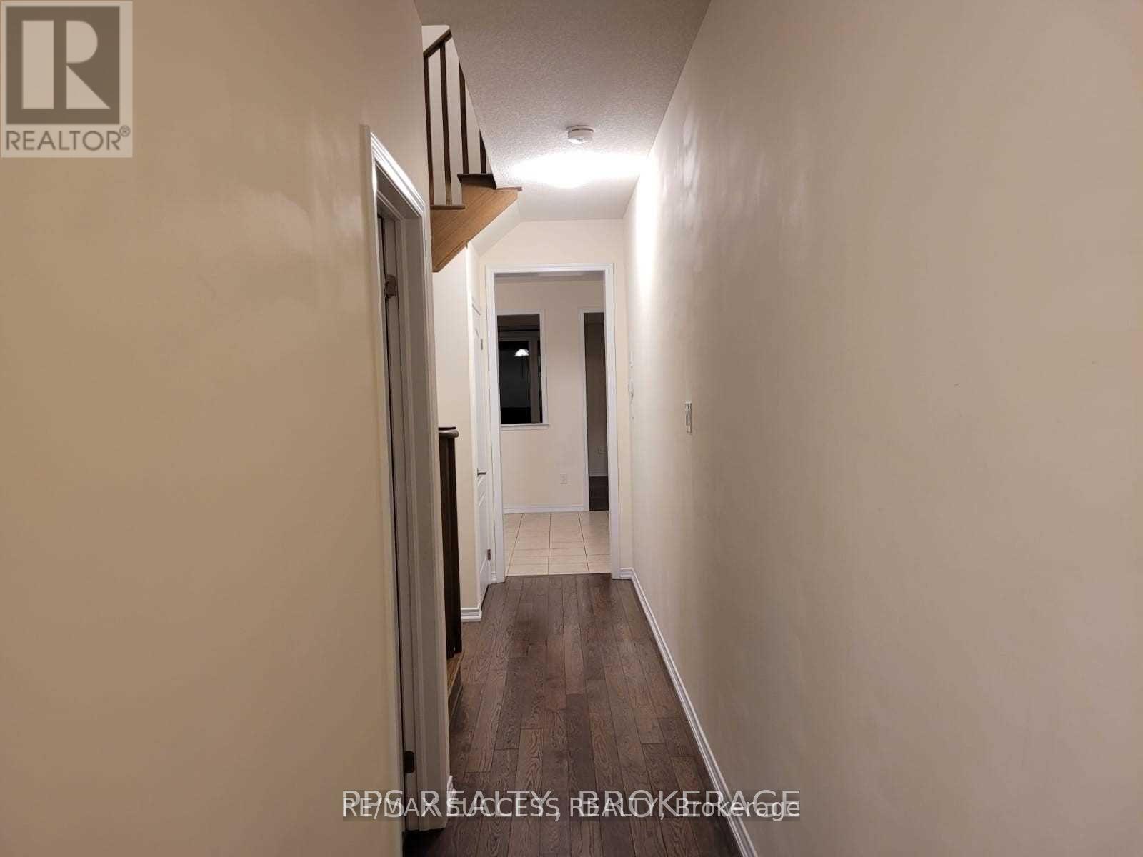 7916 Odell Crescent, Niagara Falls, Ontario  L2H 3R6 - Photo 3 - X12428451