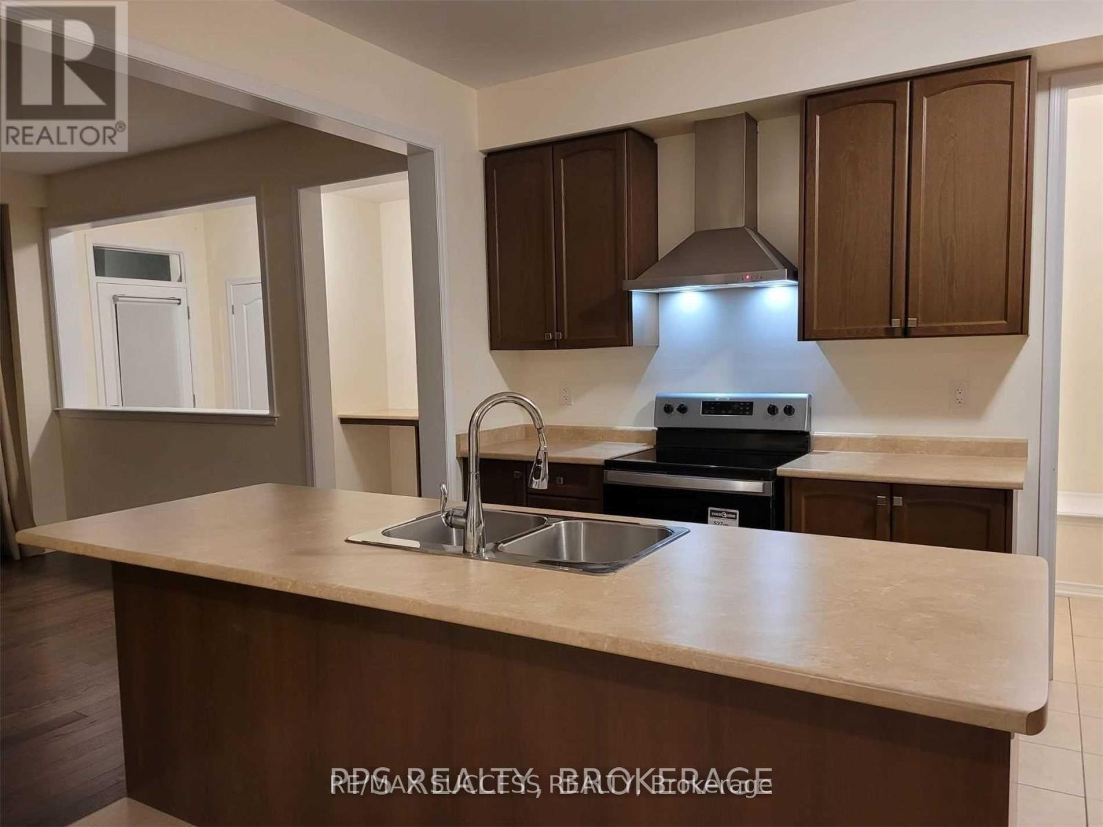 7916 Odell Crescent, Niagara Falls, Ontario  L2H 3R6 - Photo 8 - X12428451