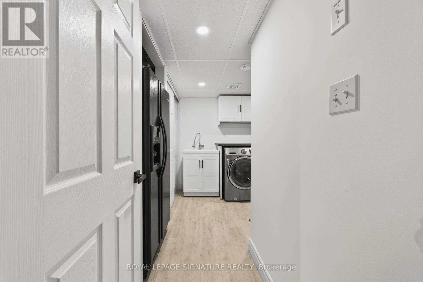 80 Skipton Crescent, Cambridge, Ontario  N3C 4P2 - Photo 38 - X12428455