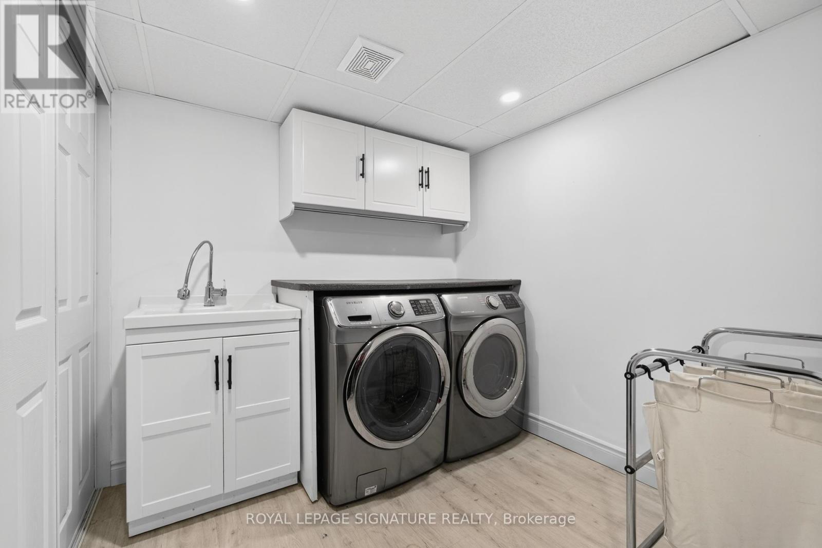 80 Skipton Crescent, Cambridge, Ontario  N3C 4P2 - Photo 39 - X12428455
