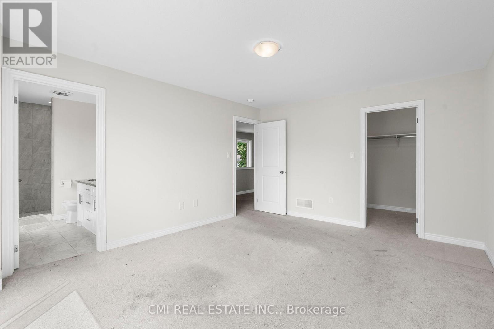 32 Alayche Trail, Welland, Ontario  L3C 0J7 - Photo 17 - X12428461