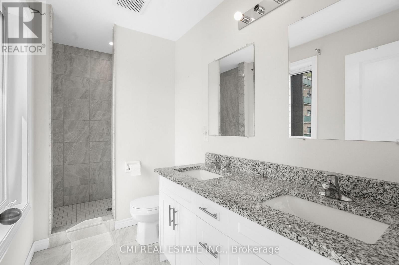 32 Alayche Trail, Welland, Ontario  L3C 0J7 - Photo 20 - X12428461
