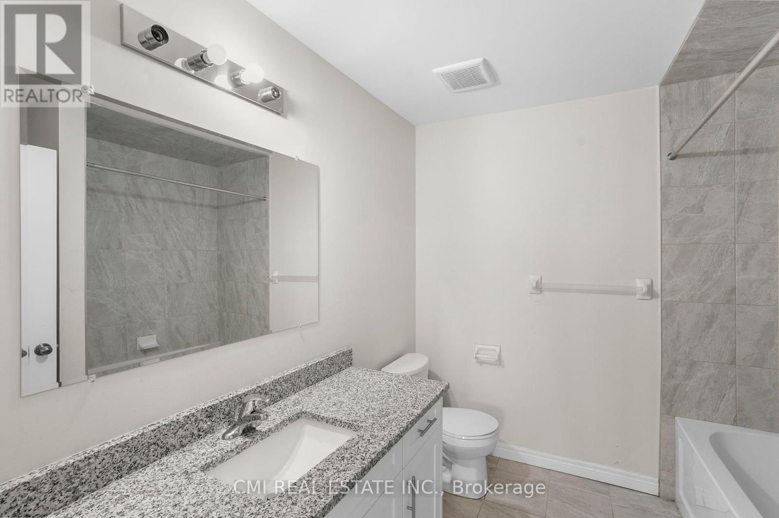 32 Alayche Trail, Welland, Ontario  L3C 0J7 - Photo 23 - X12428461