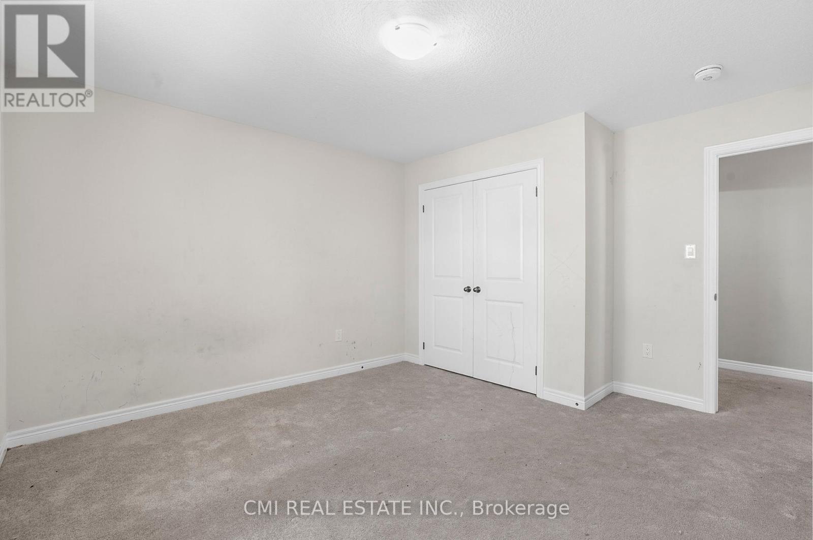 32 Alayche Trail, Welland, Ontario  L3C 0J7 - Photo 24 - X12428461