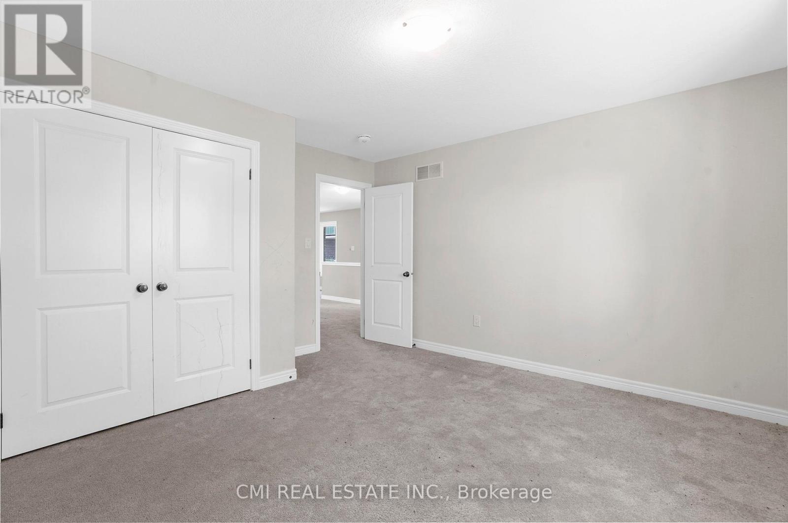 32 Alayche Trail, Welland, Ontario  L3C 0J7 - Photo 26 - X12428461