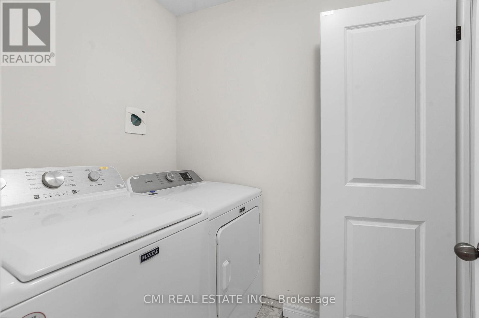 32 Alayche Trail, Welland, Ontario  L3C 0J7 - Photo 32 - X12428461