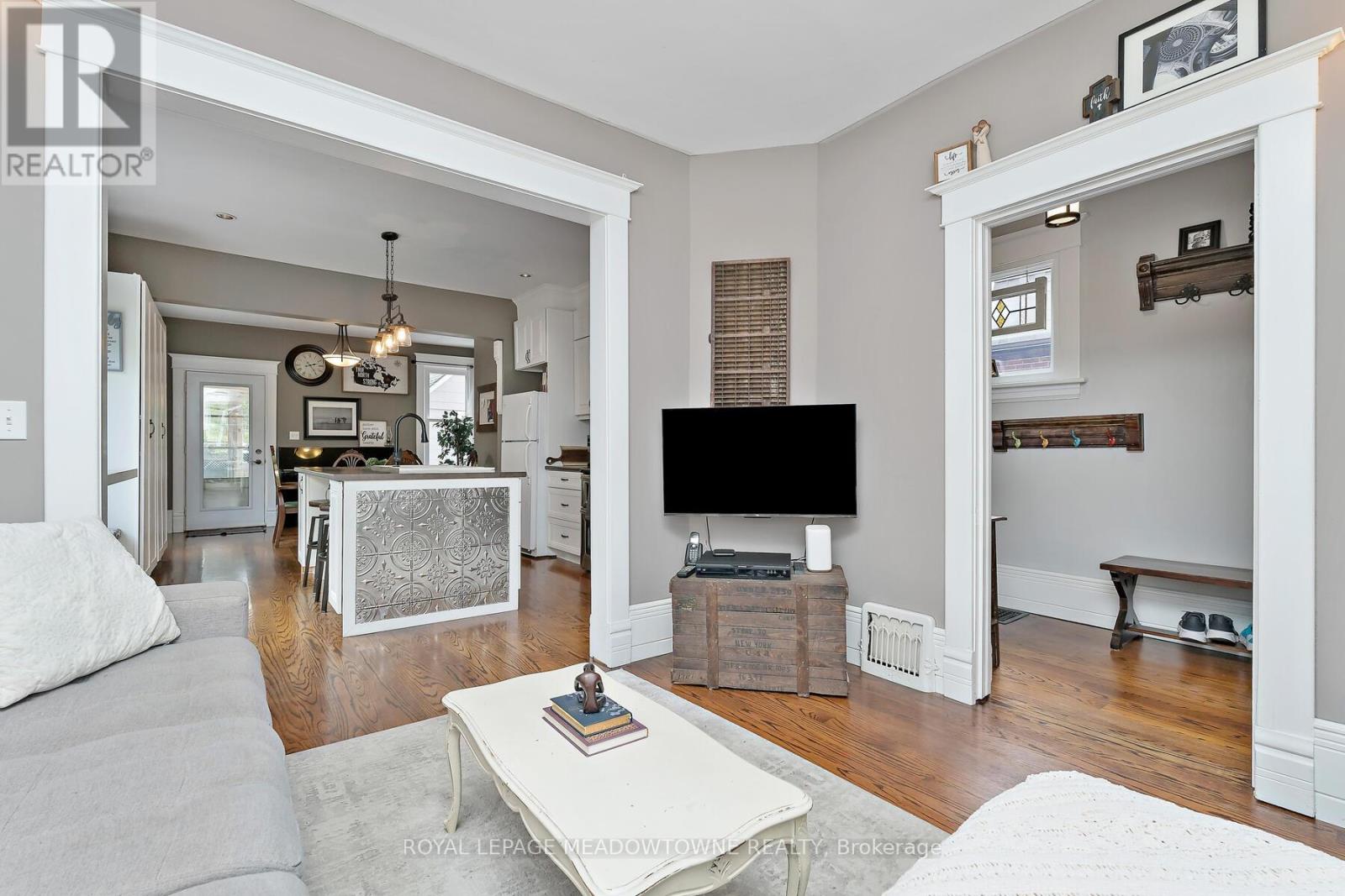 14 Verney Street, Guelph, Ontario  N1H 1N4 - Photo 10 - X12428516