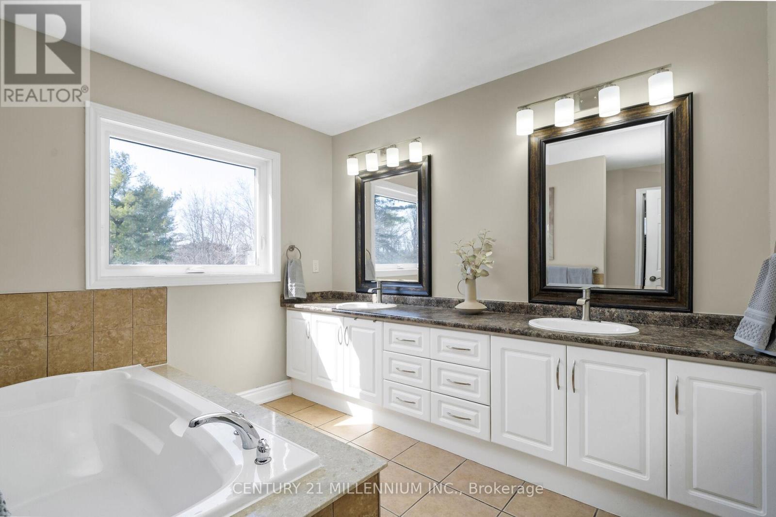 256 Main Street, Erin, Ontario  N0B 1T0 - Photo 25 - X12428549