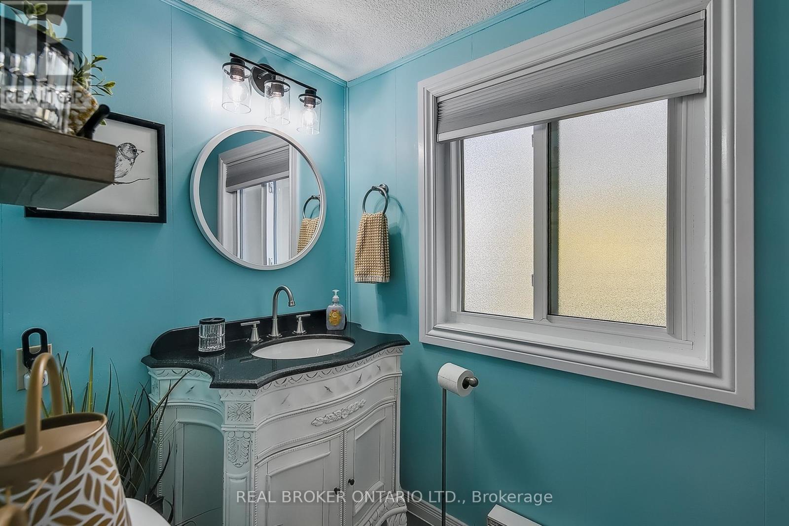 77561 Melena Drive, Bluewater, Ontario  N0M 1L0 - Photo 7 - X12428564
