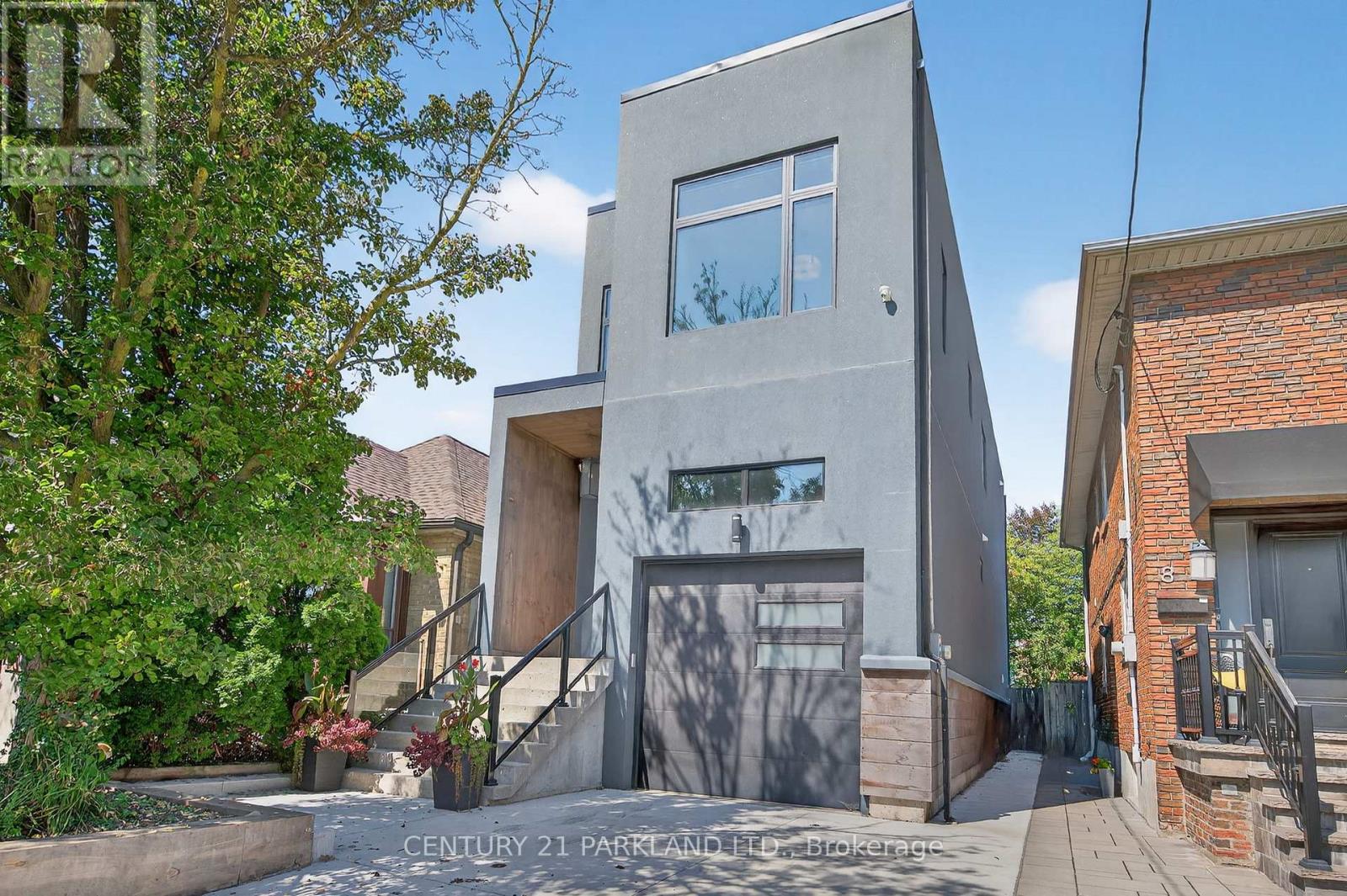 10 REXFORD ROAD, Toronto, Ontario